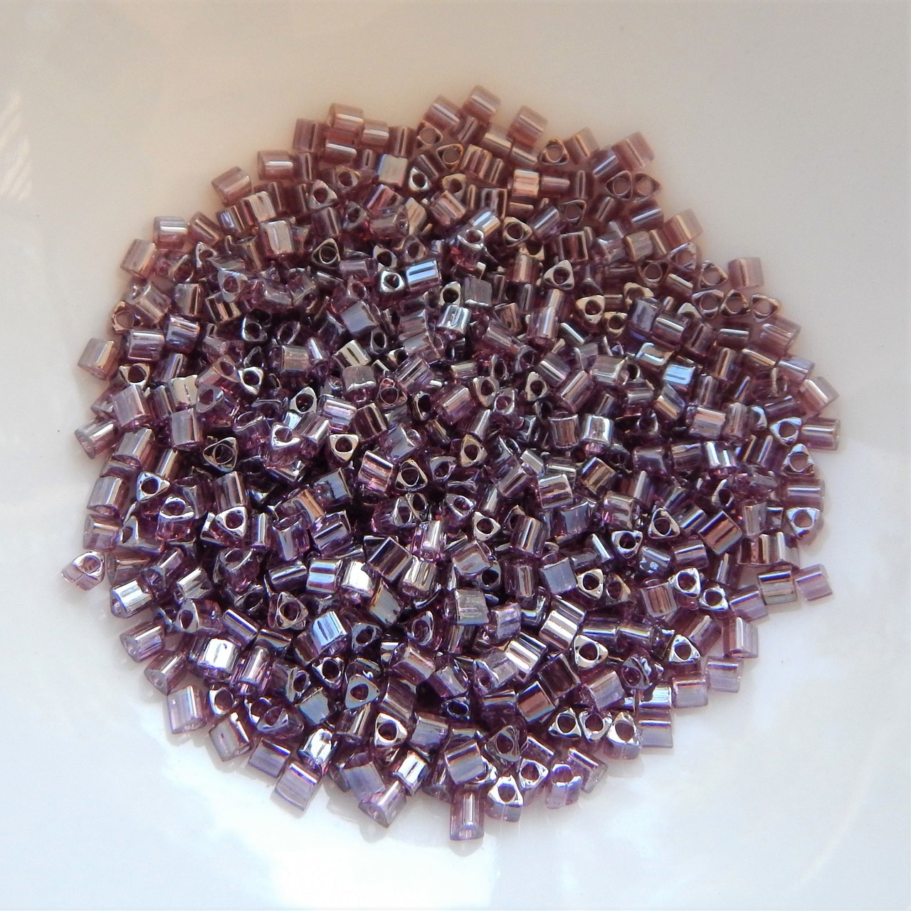 Cuentas de semillas triangulares 11/o TOHO 20 gramos - Elige color - Cuentas de vidrio - Imagen 2 de 66