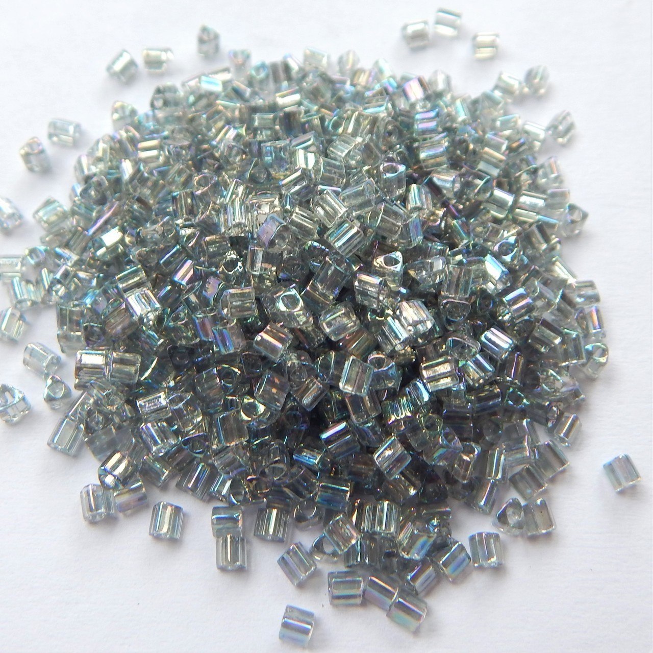 Cuentas de semillas triangulares 11/o TOHO 20 gramos - Elige color - Cuentas de vidrio - Imagen 6 de 66