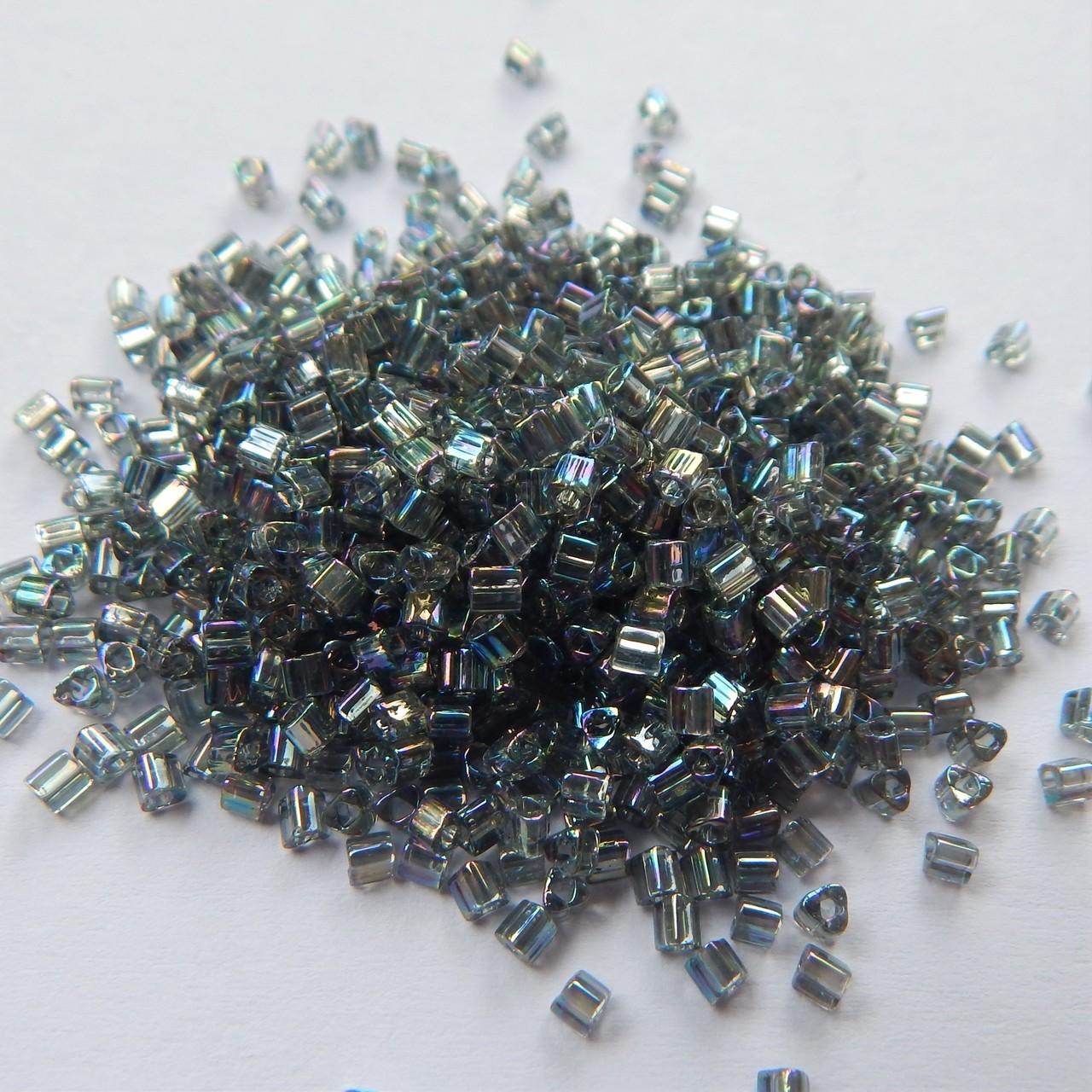 Cuentas de semillas triangulares 11/o TOHO 20 gramos - Elige color - Cuentas de vidrio - Imagen 7 de 66