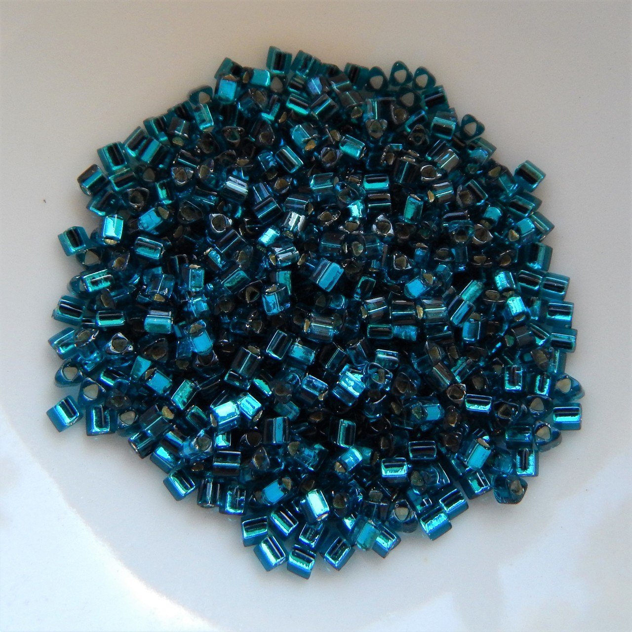 Cuentas de semillas triangulares 11/o TOHO 20 gramos - Elige color - Cuentas de vidrio - Imagen 14 de 66