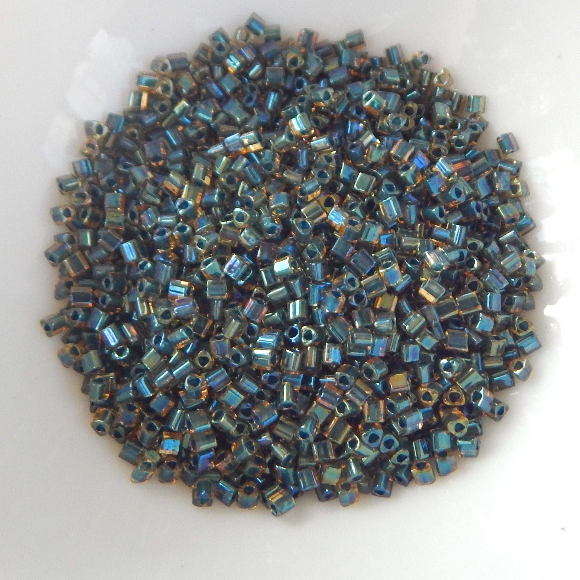 Cuentas de semillas triangulares 11/o TOHO 20 gramos - Elige color - Cuentas de vidrio - Imagen 62 de 66