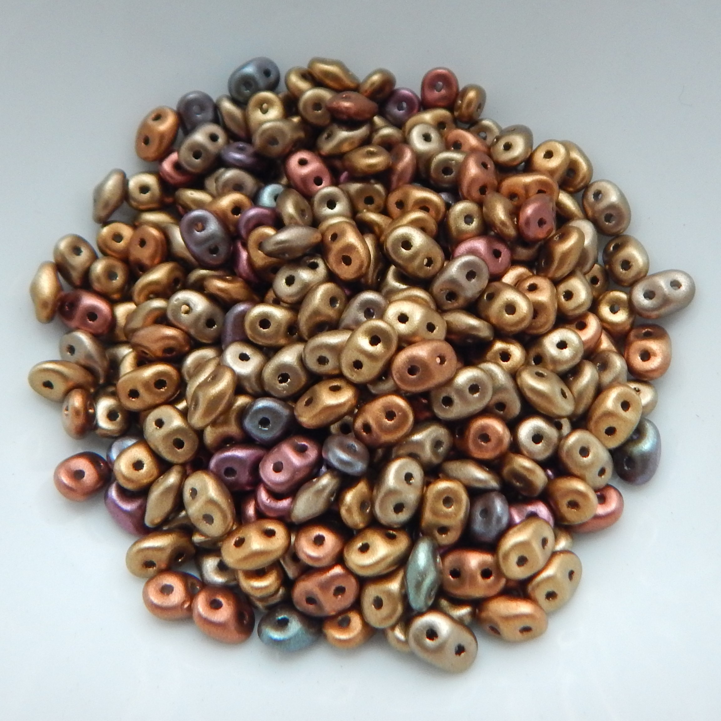 Cuentas SuperDuo de 2x5 mm - Elige color - metálicos mate - Imagen 3 de 12