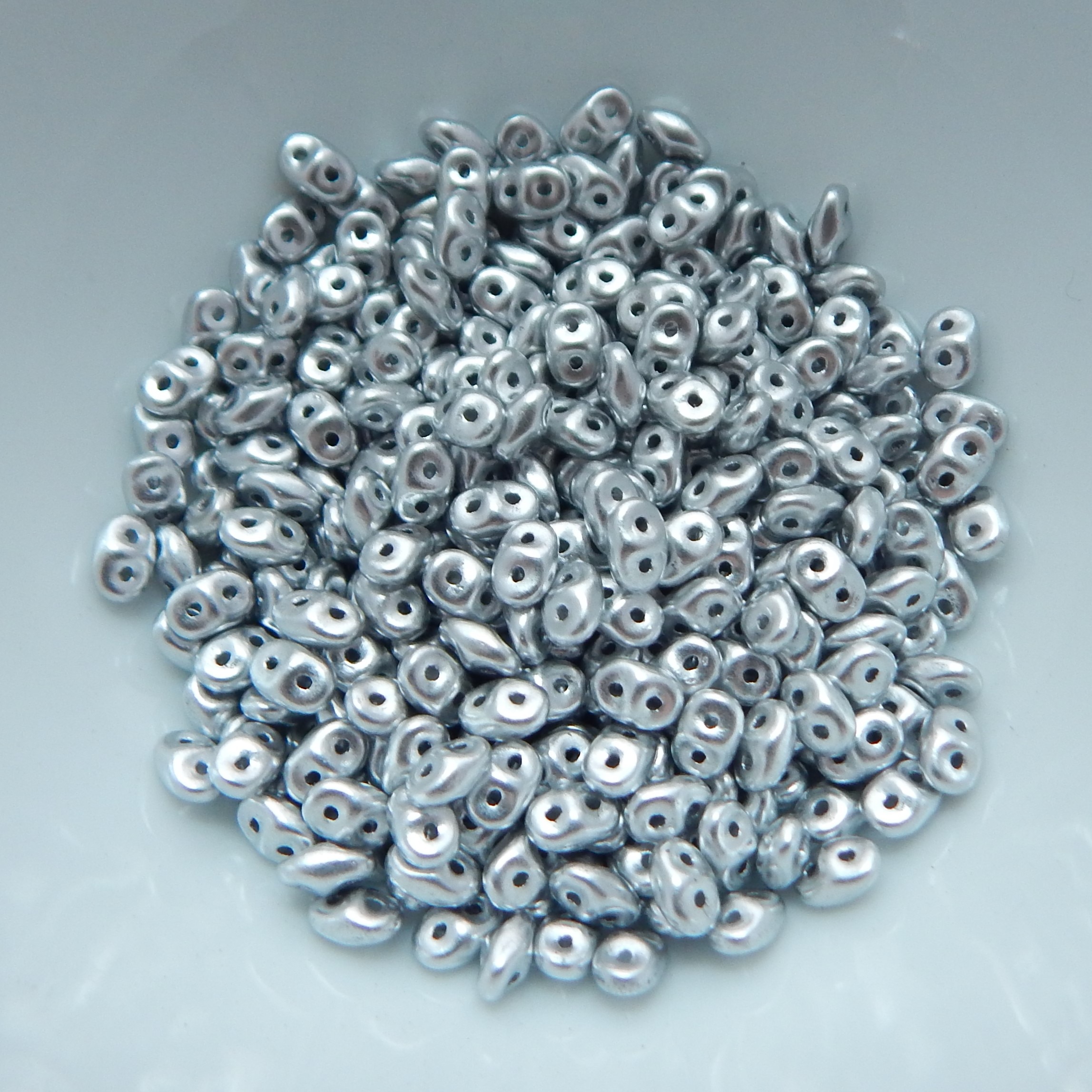 Cuentas SuperDuo de 2x5 mm - Elige color - metálicos mate - Imagen 5 de 12