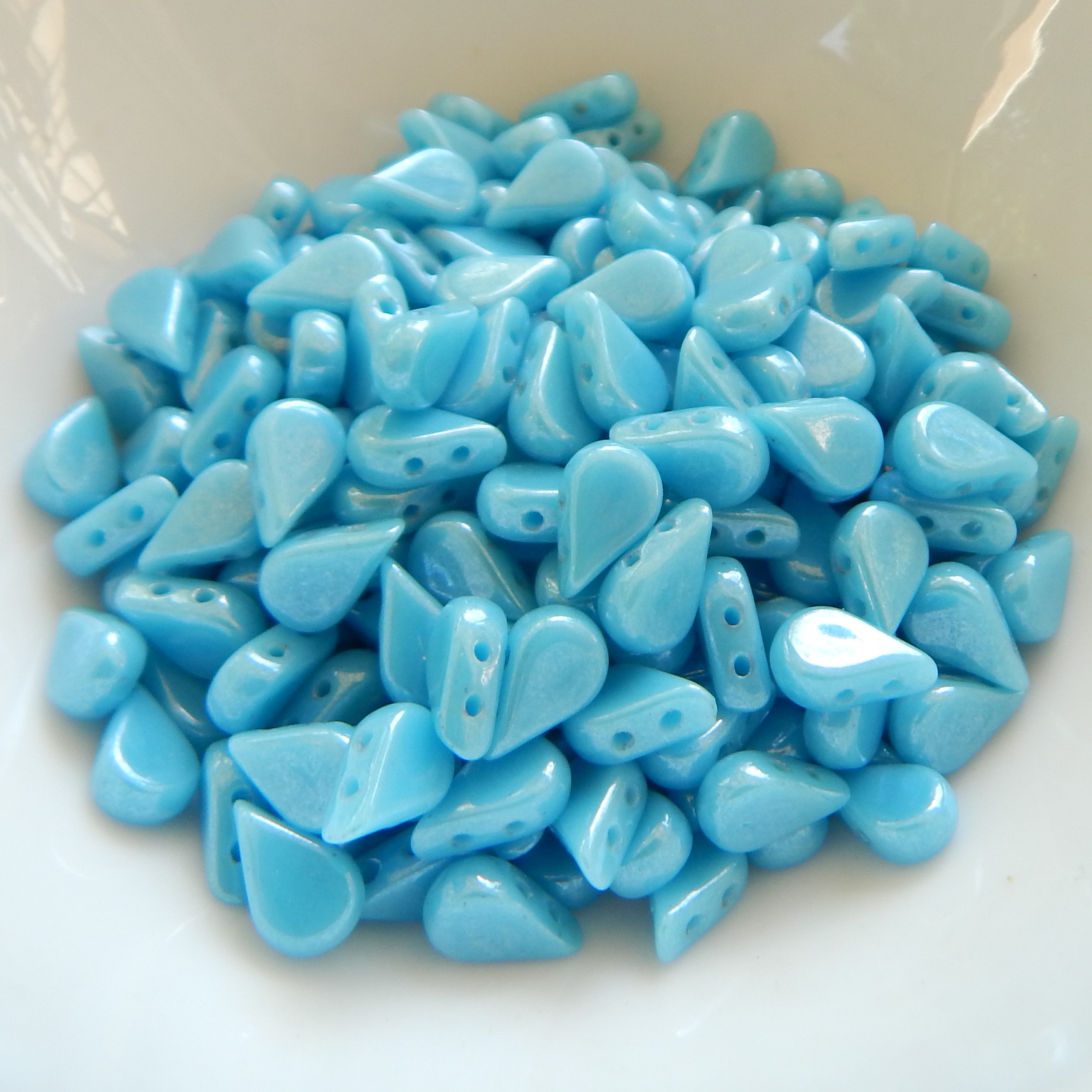 5x8mm Amos® par Puca® Two Hole Drop Shape (30 Beads) Czech Glass - Choose Color - Picture 64 of 75