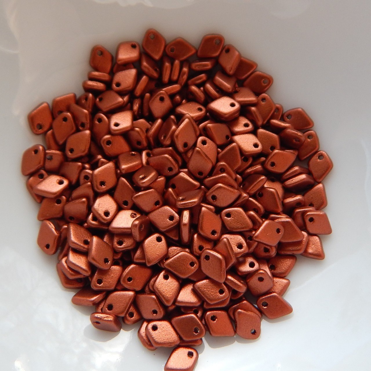 Gota escala dragón 5 mm (5 gramos) - Elige color - Cuentas de vidrio checas - Imagen 3 de 35