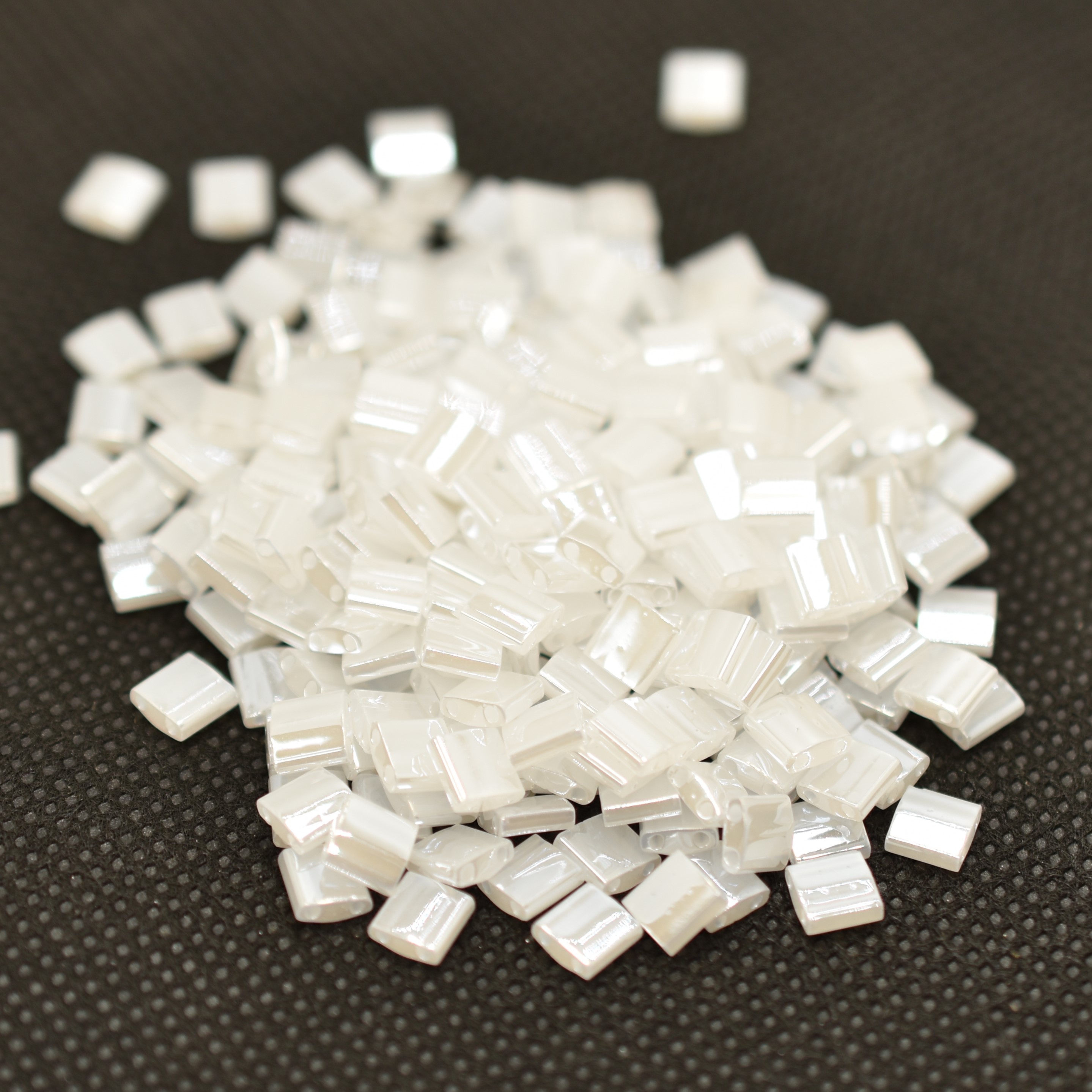 Tila 5 grams 2-Hole 5mm Miyuki Beads - Ceylon Colors, Choose Color - Picture 3 of 9