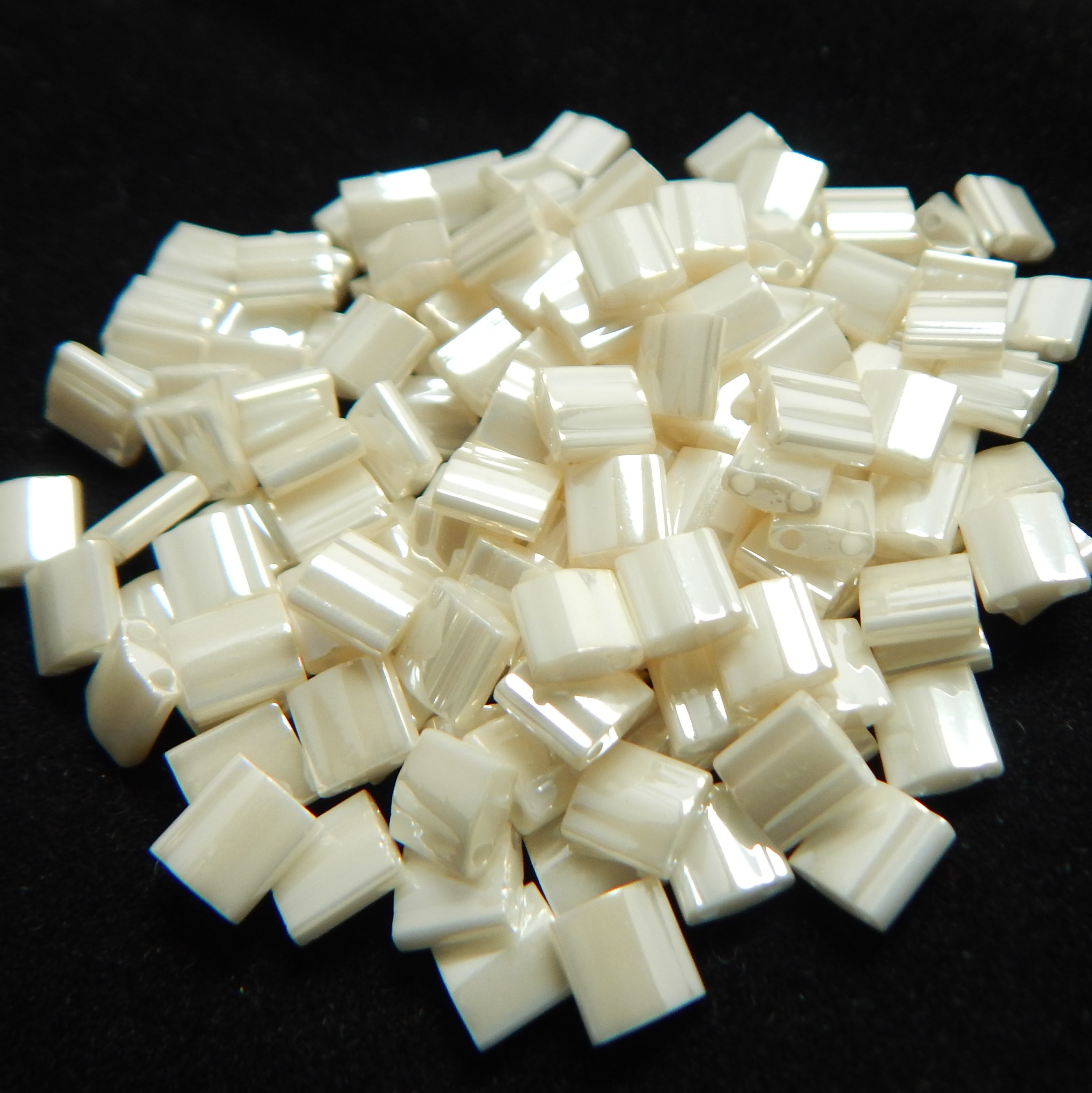 Tila 5 grams 2-Hole 5mm Miyuki Beads - Ceylon Colors, Choose Color - Picture 2 of 9