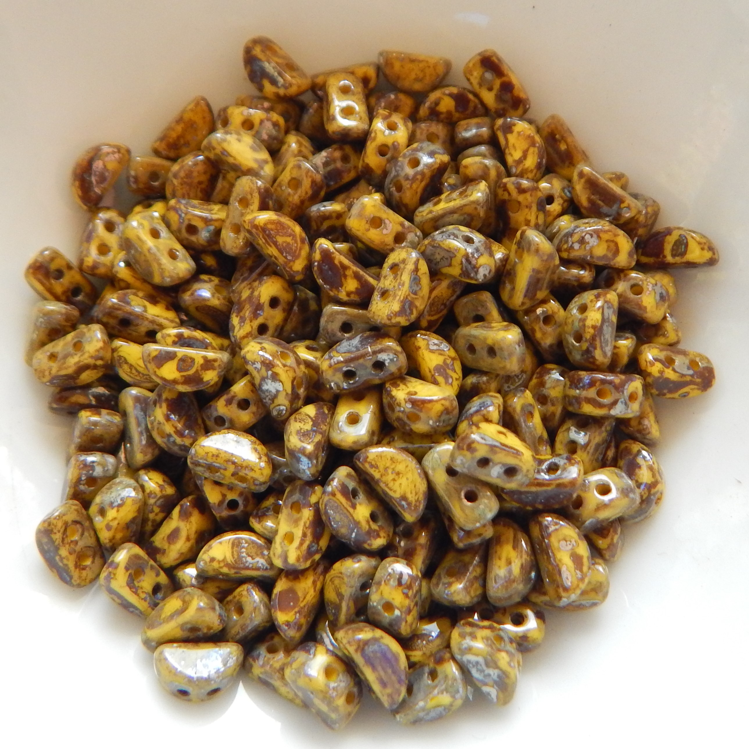 KOS® PAR PUCA® (50 Beads) -Choose Color- 6x3mm 2-hole - Picture 35 of 37