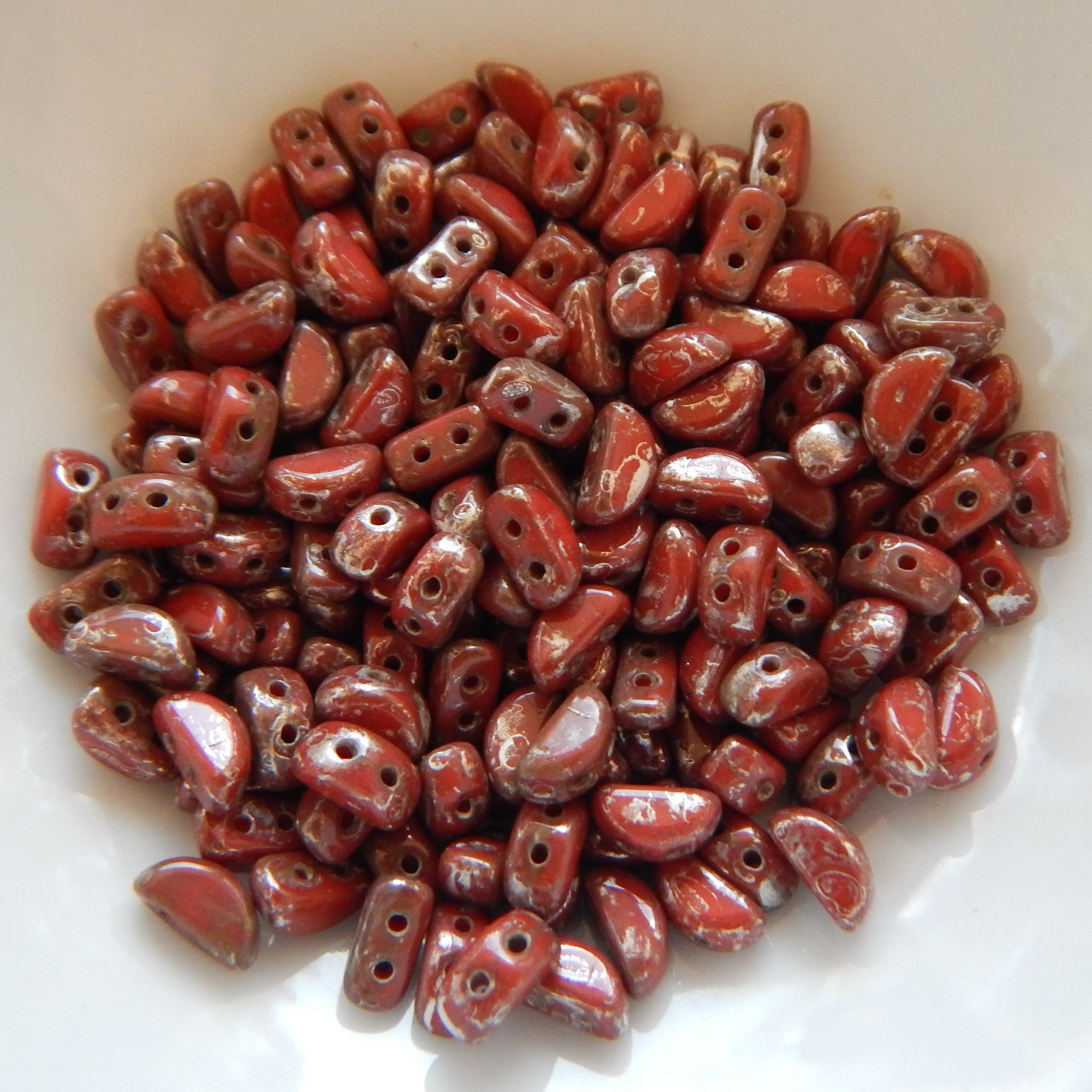KOS® PAR PUCA® (50 Beads) -Choose Color- 6x3mm 2-hole - Picture 36 of 37