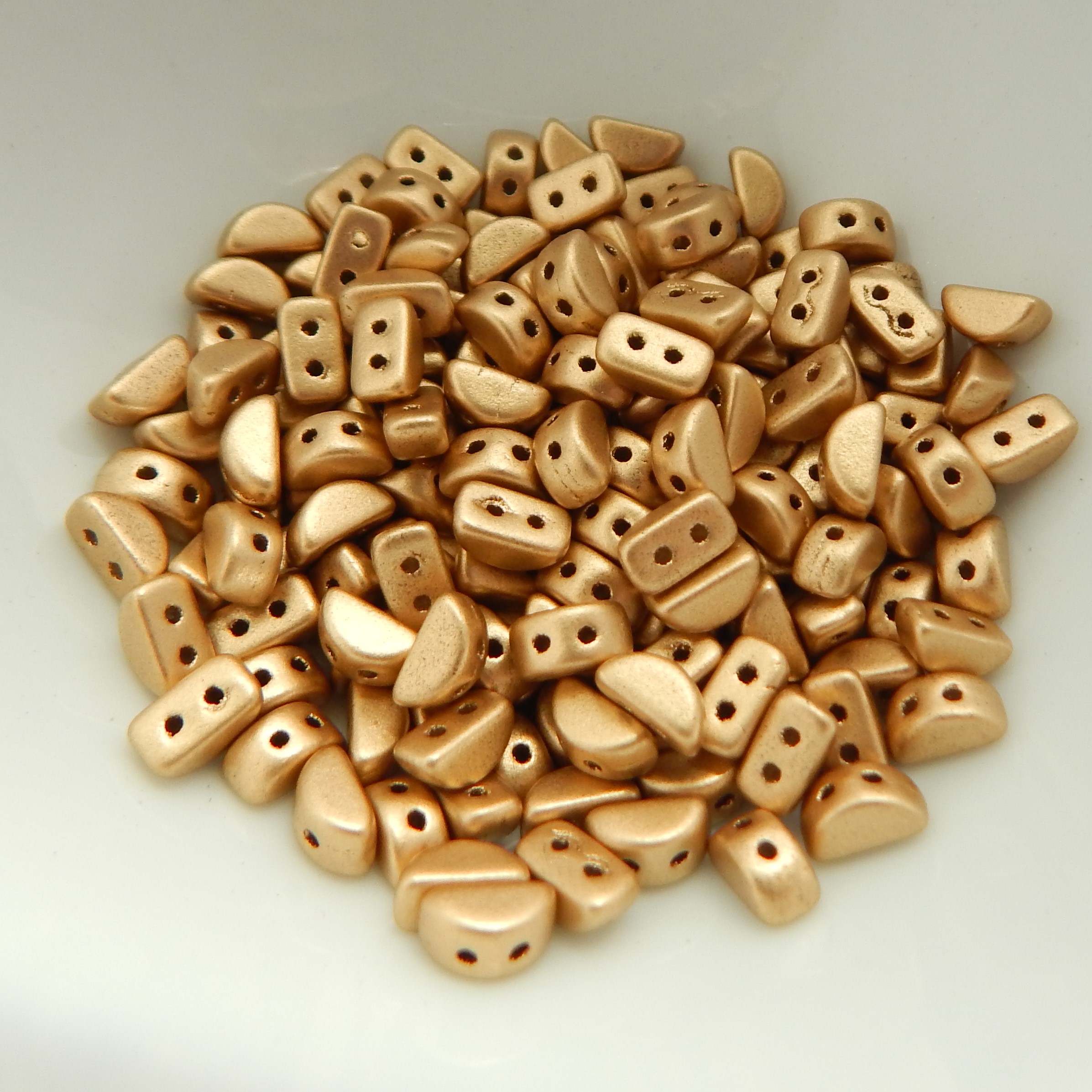 KOS® PAR PUCA® (50 Beads) -Choose Color- 6x3mm 2-hole - Picture 6 of 37