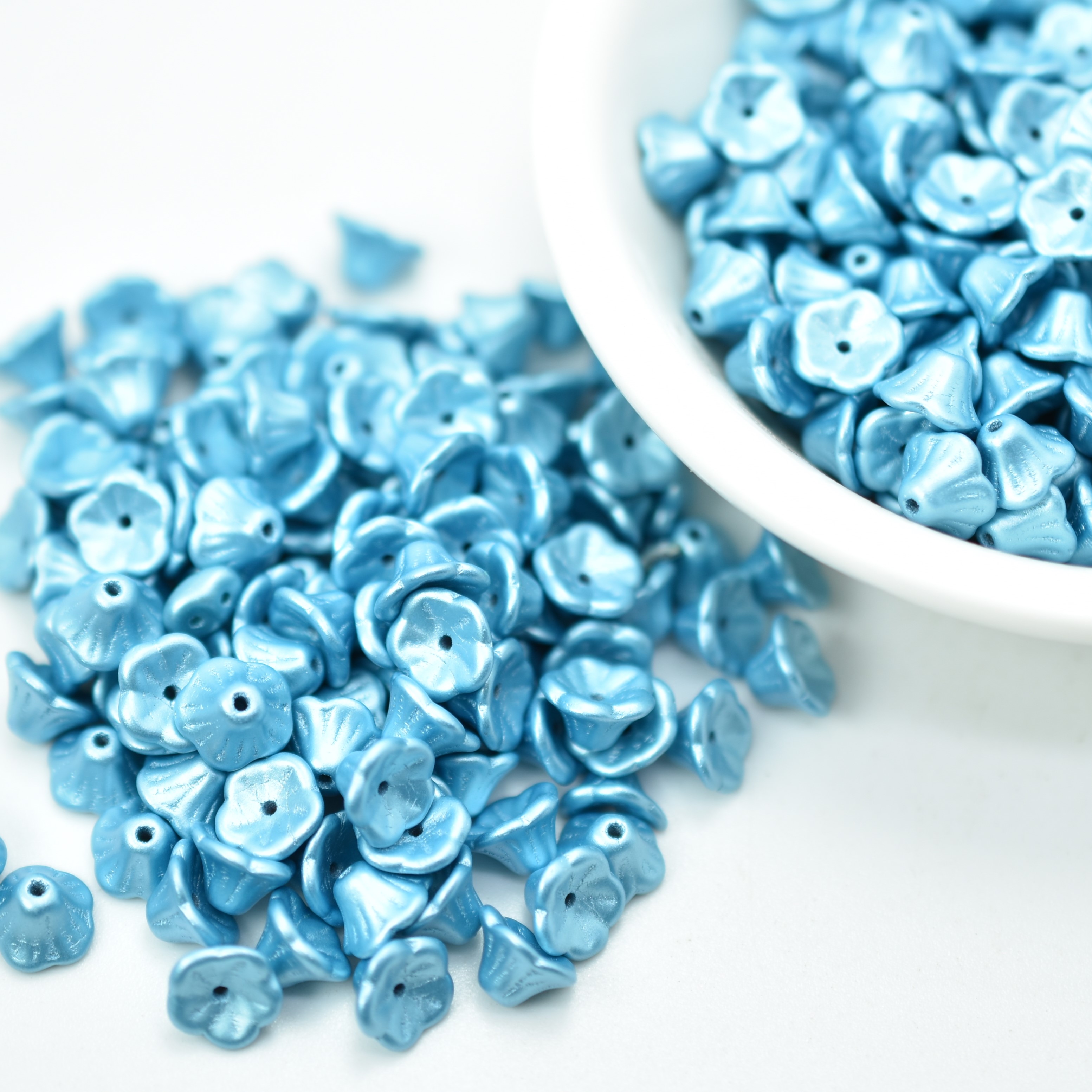 25 Beads - 7x5mm Bell Flower Cup - Choose Color - Pastel Colors, Czech Glass - Picture 12 of 17