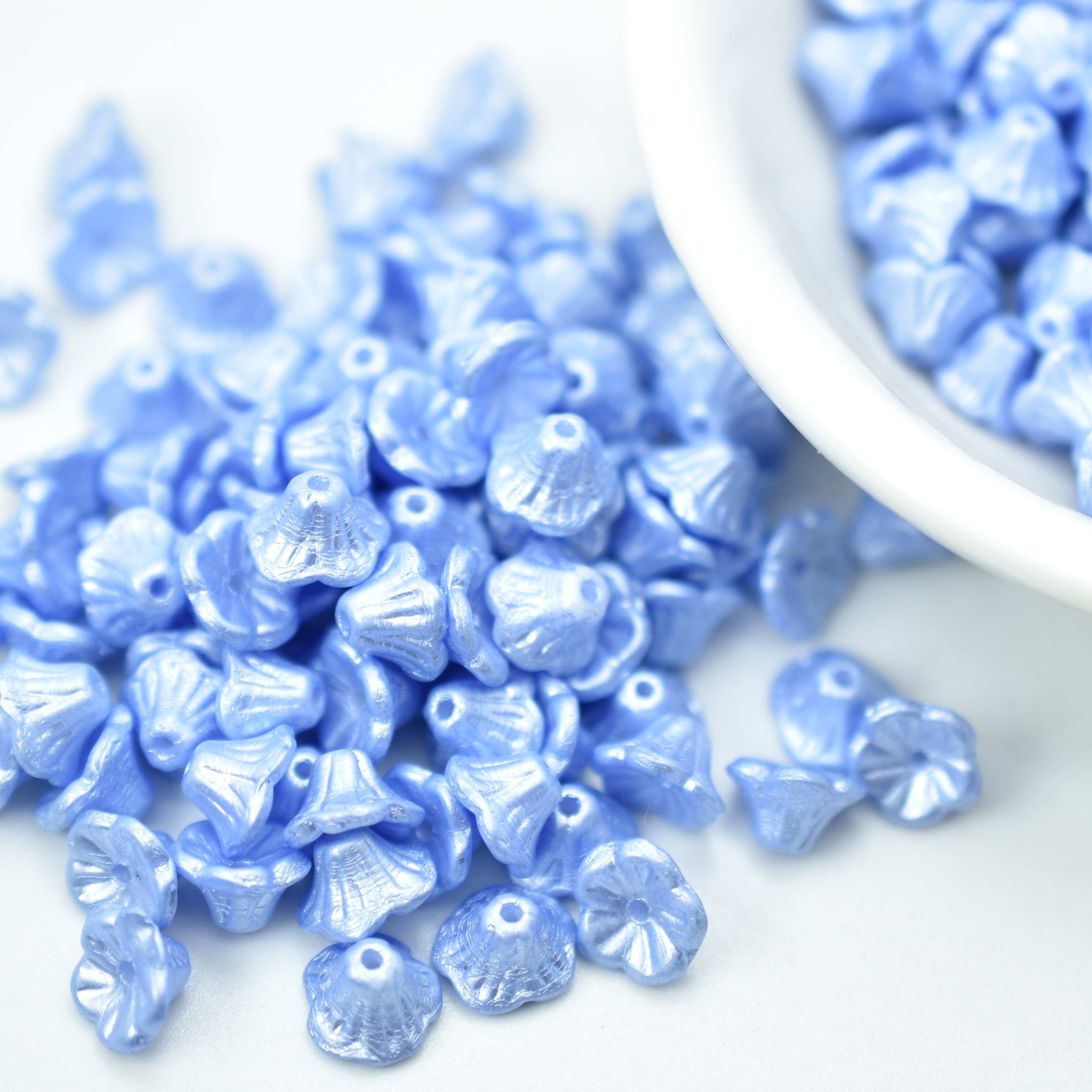 25 Beads - 7x5mm Bell Flower Cup - Choose Color - Pastel Colors, Czech Glass - Picture 8 of 17