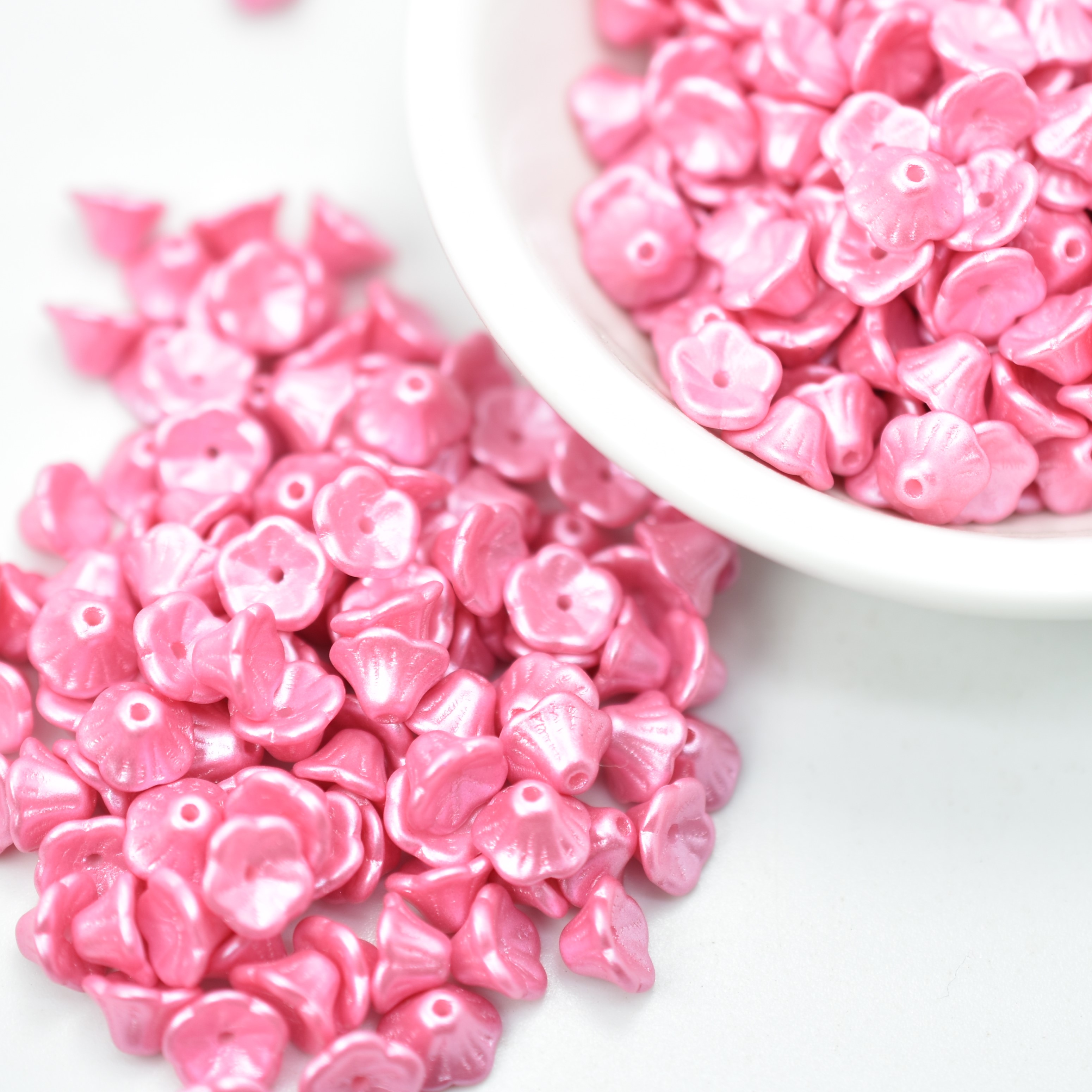 25 Beads - 7x5mm Bell Flower Cup - Choose Color - Pastel Colors, Czech Glass - Picture 10 of 17