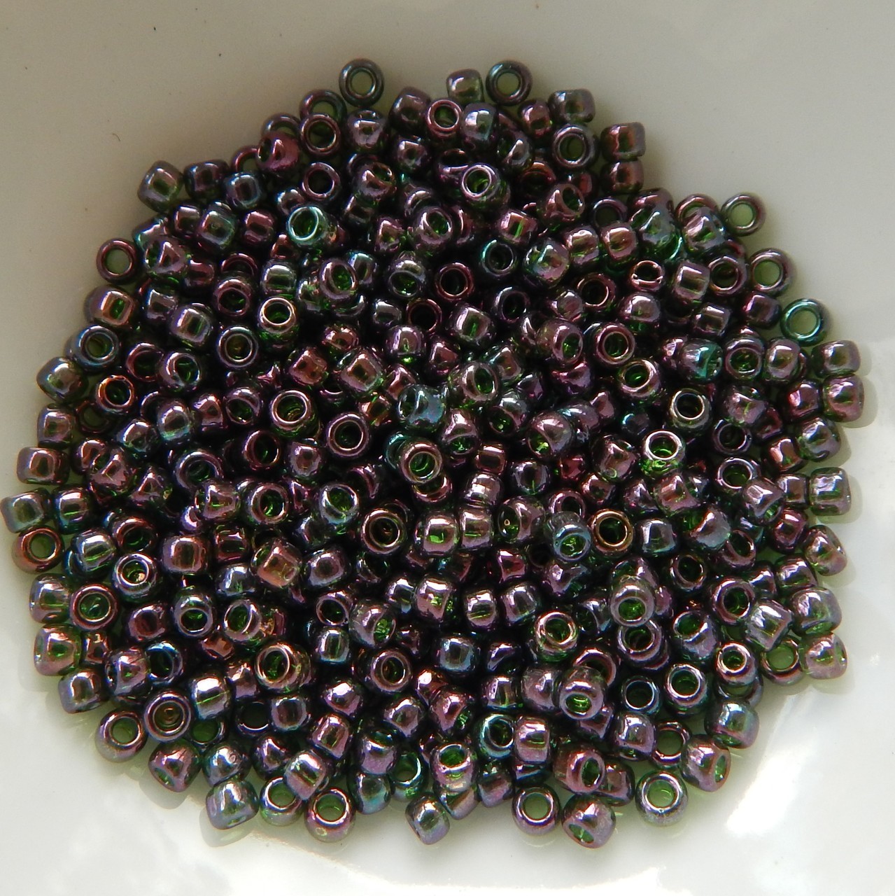 8/o TOHO Seed Beads -Choose Color- 25 gram bag - Picture 9 of 62