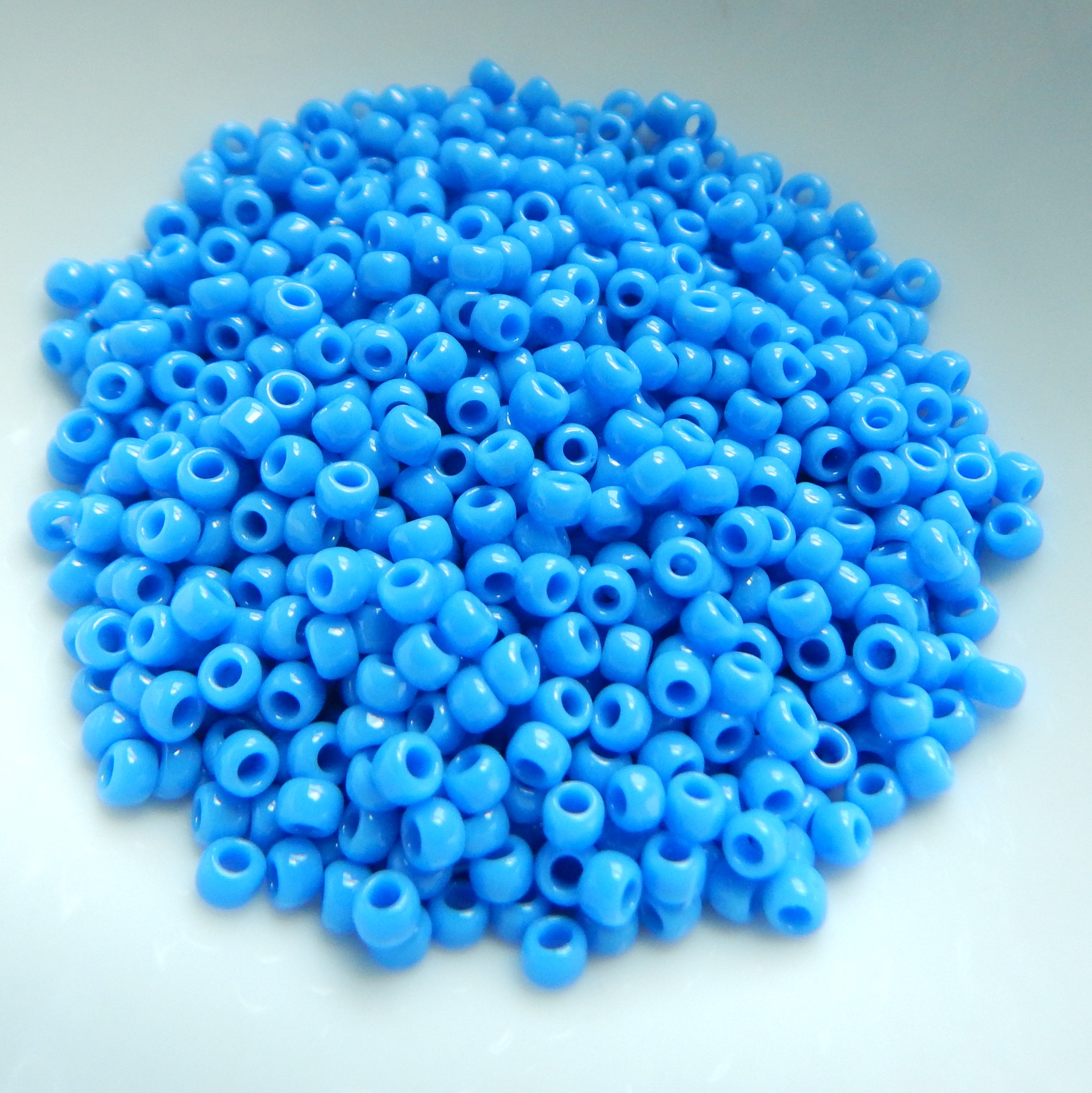 8/o TOHO Seed Beads -Choose Color- 25 gram bag - Picture 10 of 62