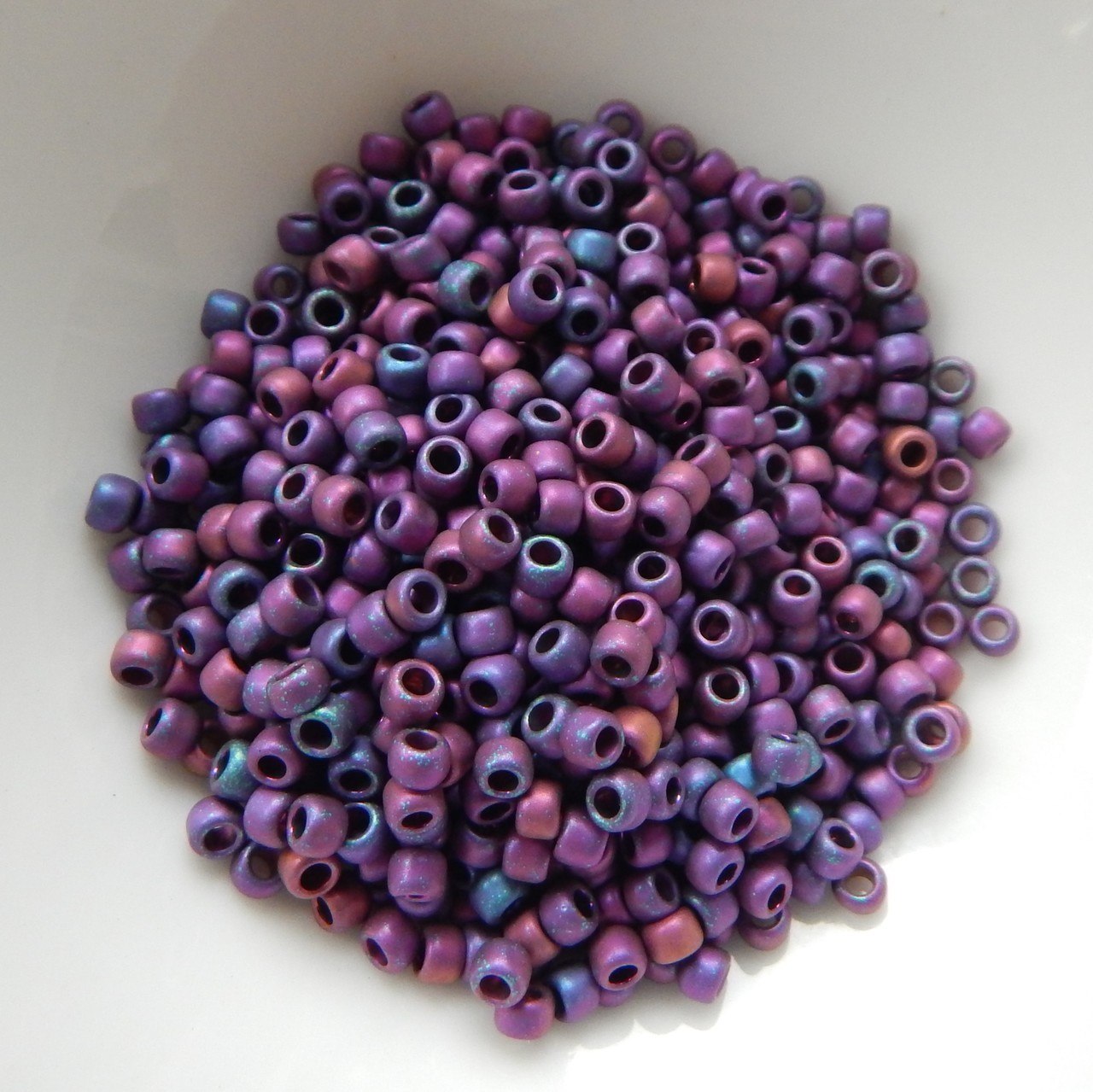 8/o TOHO Seed Beads -Choose Color- 25 gram bag - Picture 15 of 62