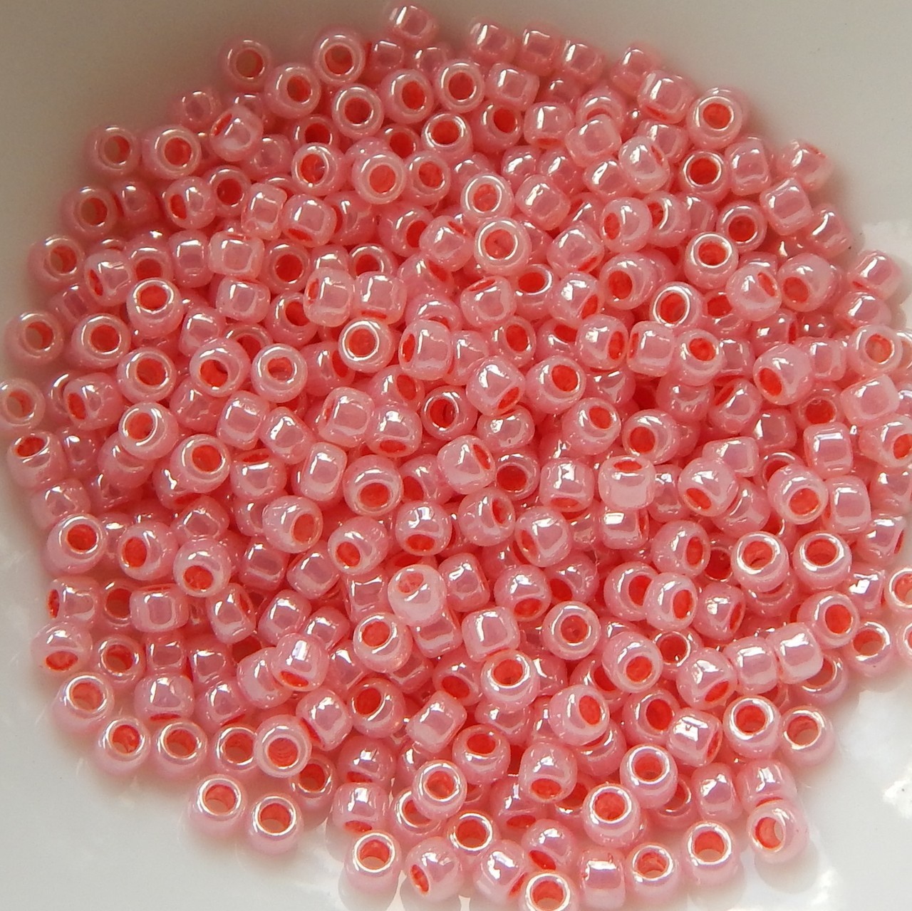8/o TOHO Seed Beads -Choose Color- 25 gram bag - Picture 19 of 62