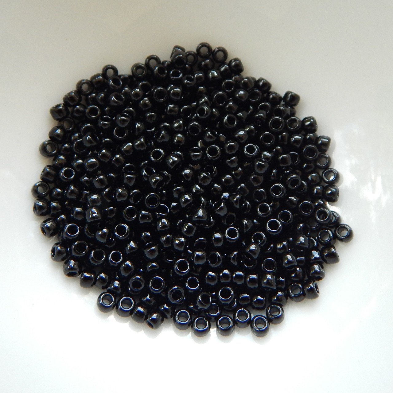 8/o TOHO Seed Beads -Choose Color- 25 gram bag - Picture 30 of 62