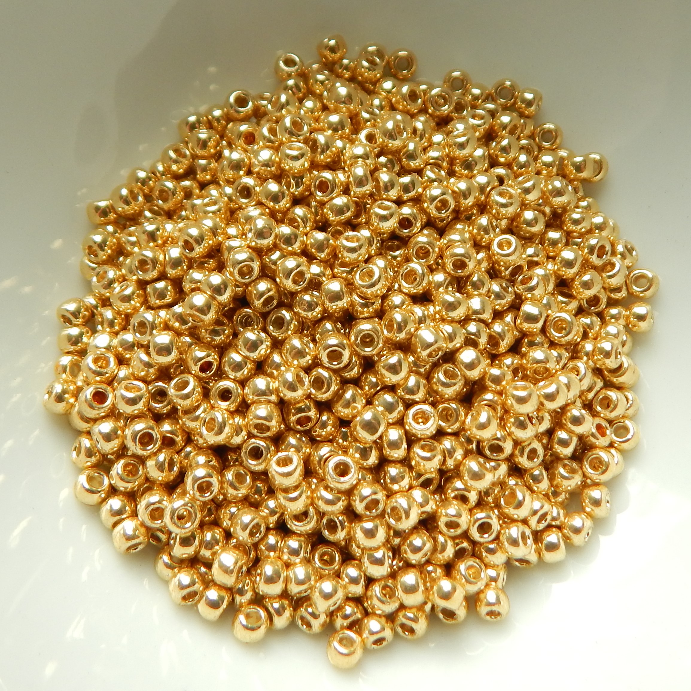 8/o TOHO Seed Beads -Choose Color- 25 gram bag - Picture 56 of 62