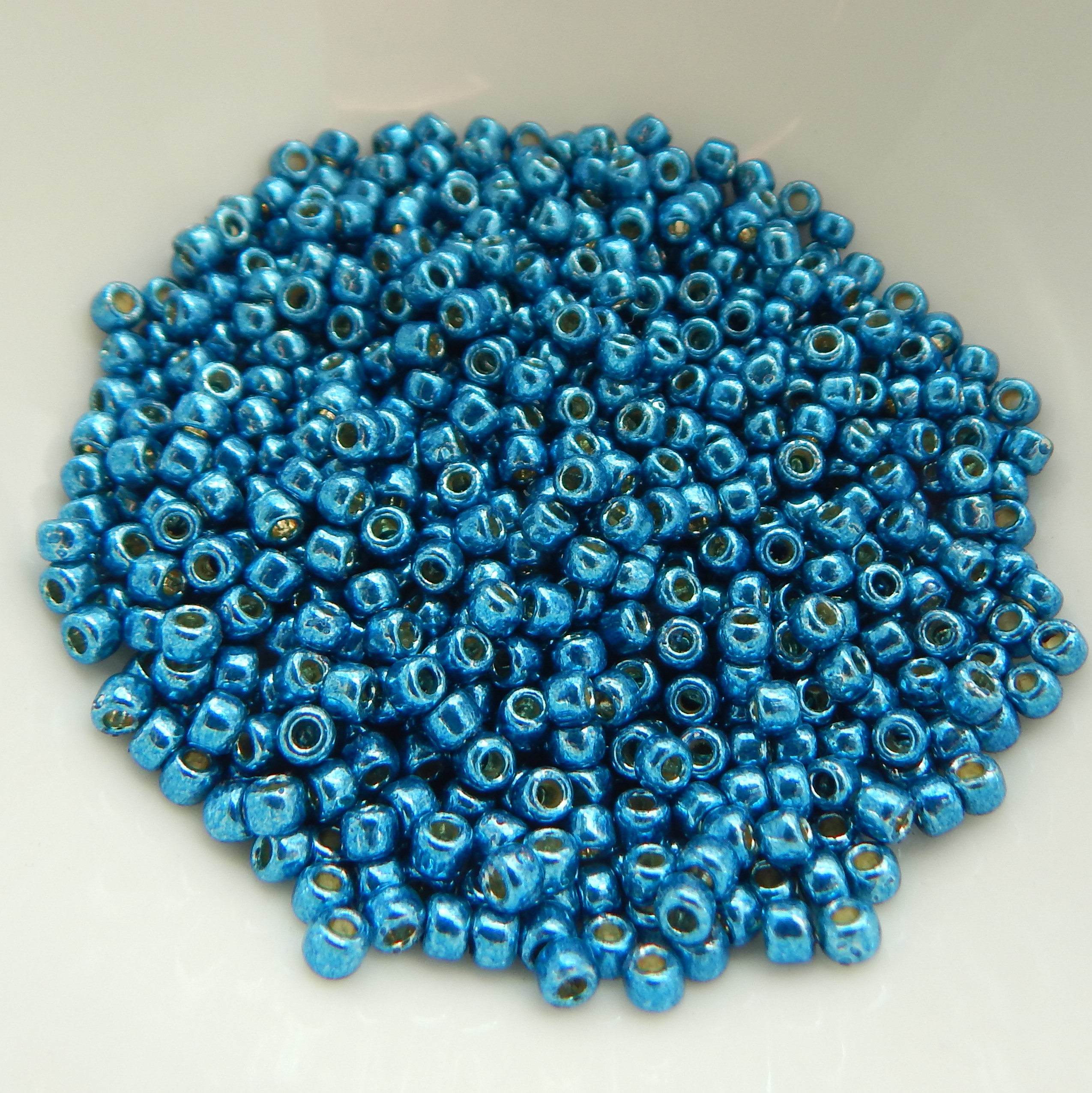 8/o TOHO Seed Beads -Choose Color- 25 gram bag - Picture 36 of 62