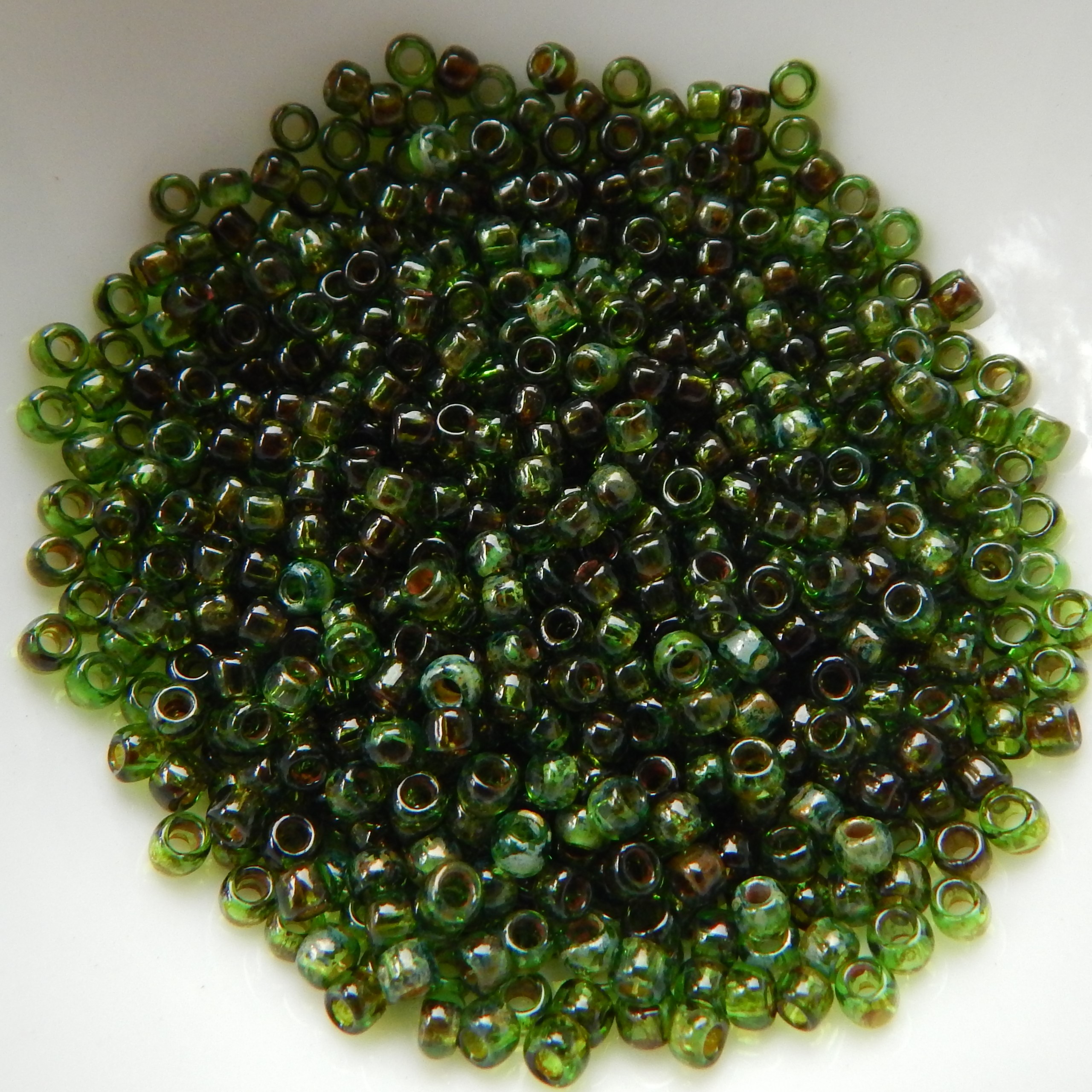 8/o TOHO Seed Beads -Choose Color- 25 gram bag - Picture 39 of 62