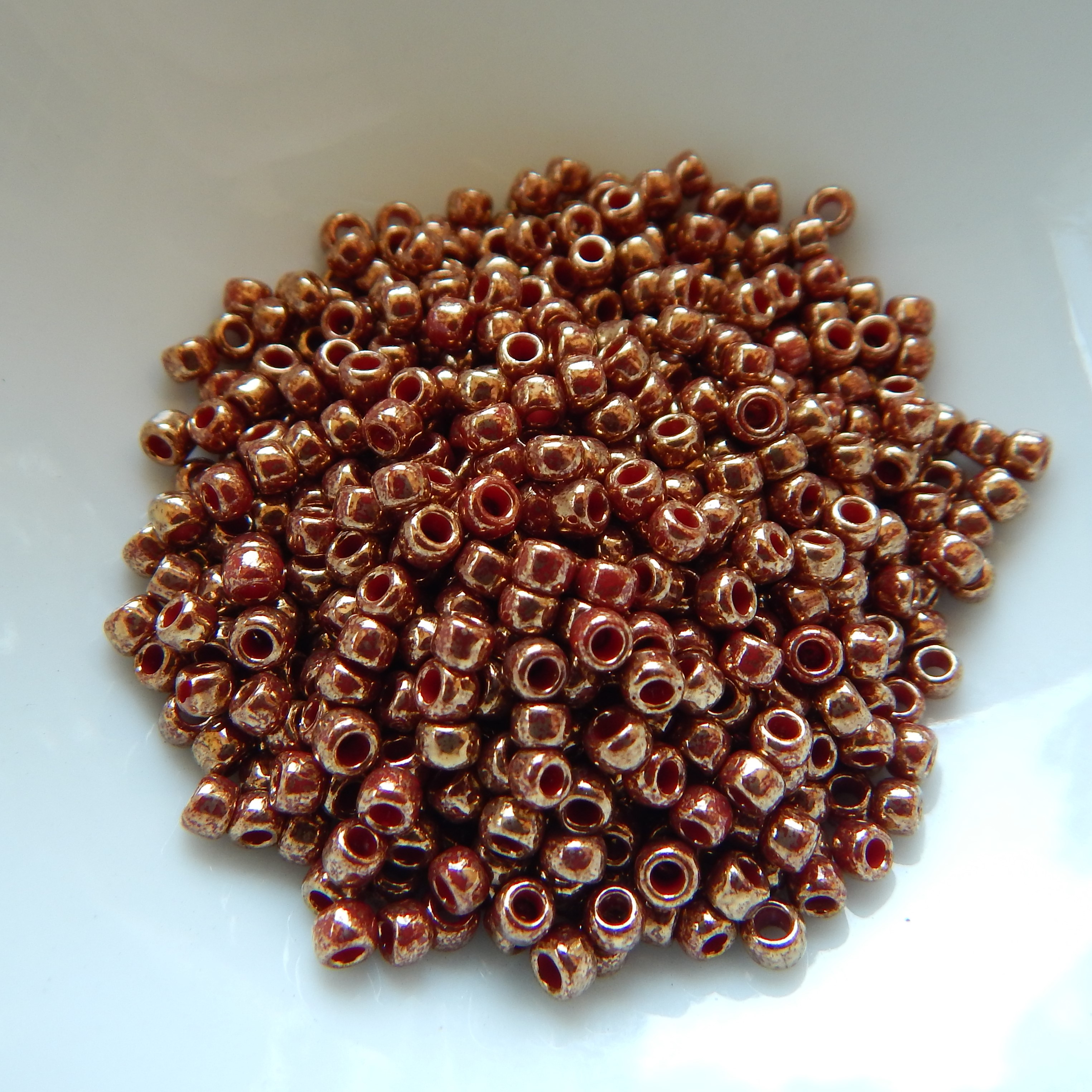 8/o TOHO Seed Beads -Choose Color- 25 gram bag - Picture 40 of 62