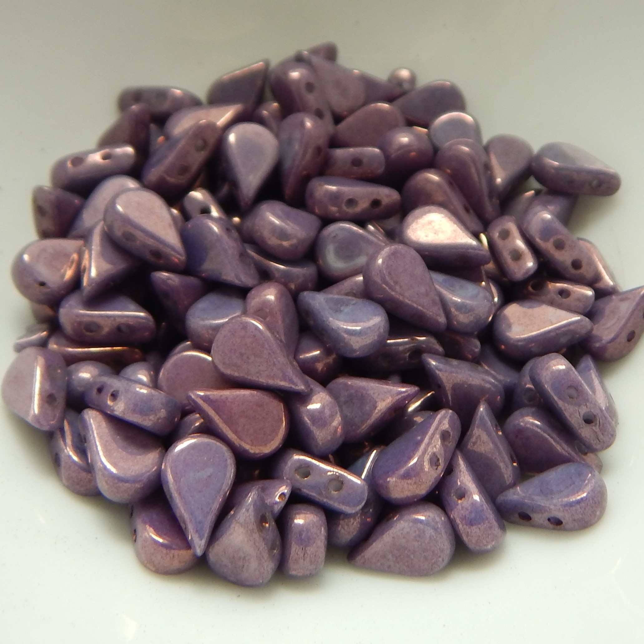 5x8mm Amos® par Puca® Two Hole Drop Shape (30 Beads) Czech Glass - Choose Color - Picture 27 of 75