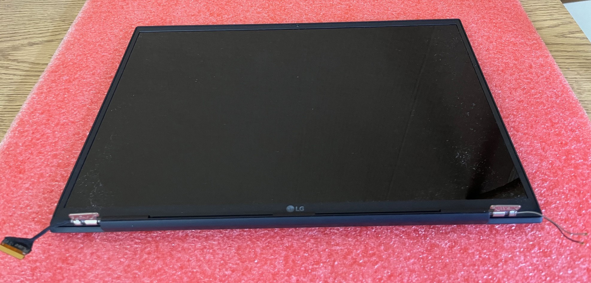 17Z90P-LCD-BLK – LG Gram 17Z90P 17 inch IPS 2560×1600 LCD Assembly