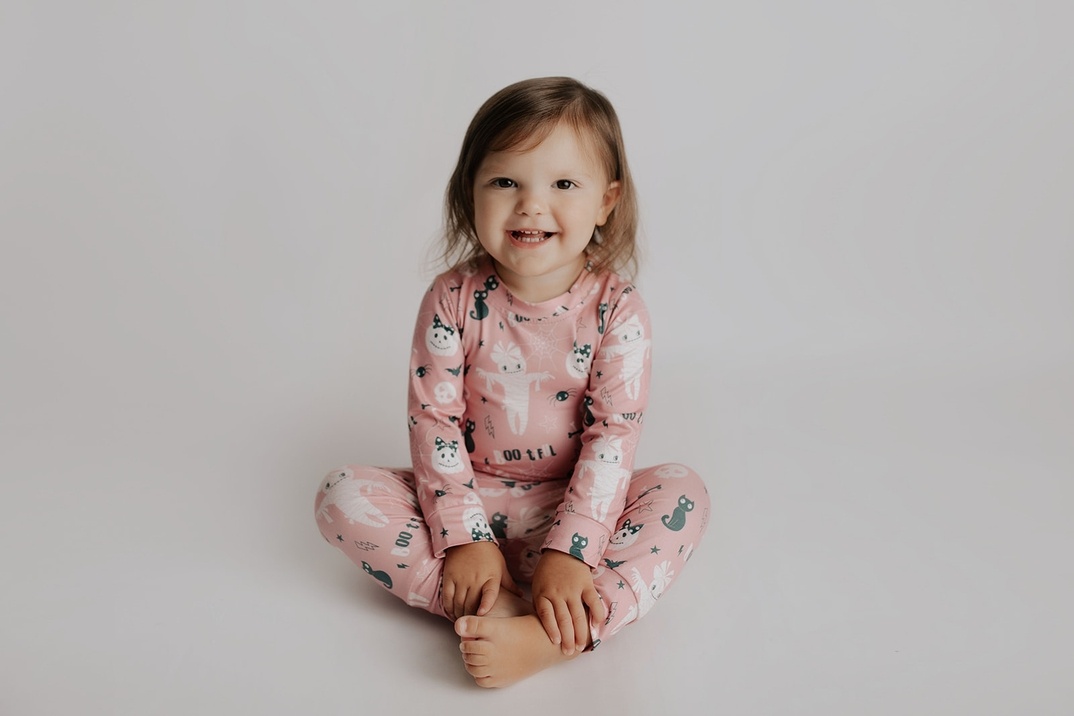 Three Little Tots Toddler Girl's Halloween BOO-tiful Pink Pajama Set - Picture 16 of 20