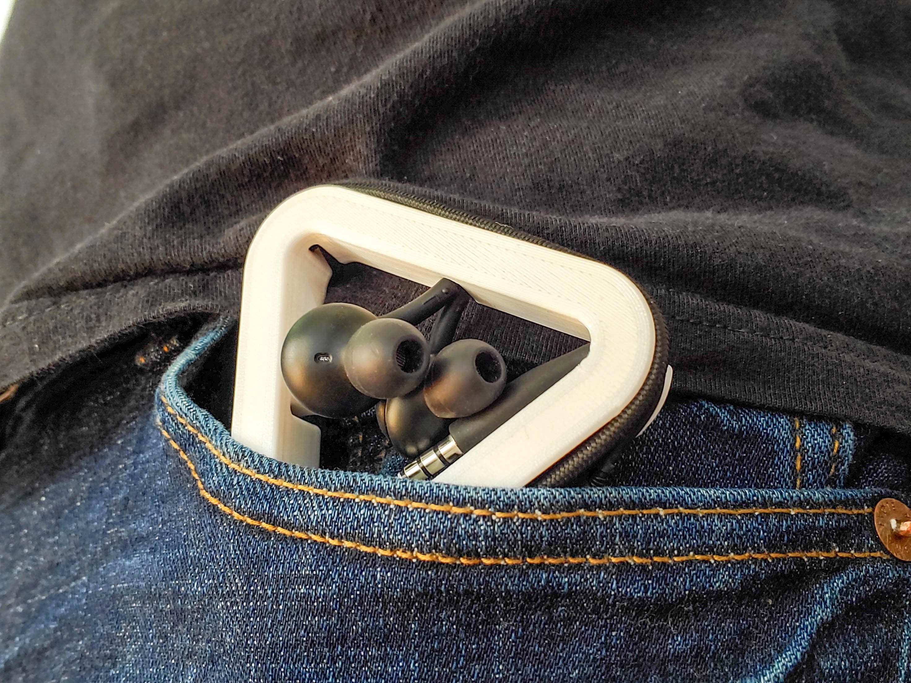 Headphone and Cord Organizers. Perfect for Wrapping Earbuds and Cables. - Picture 15 of 243