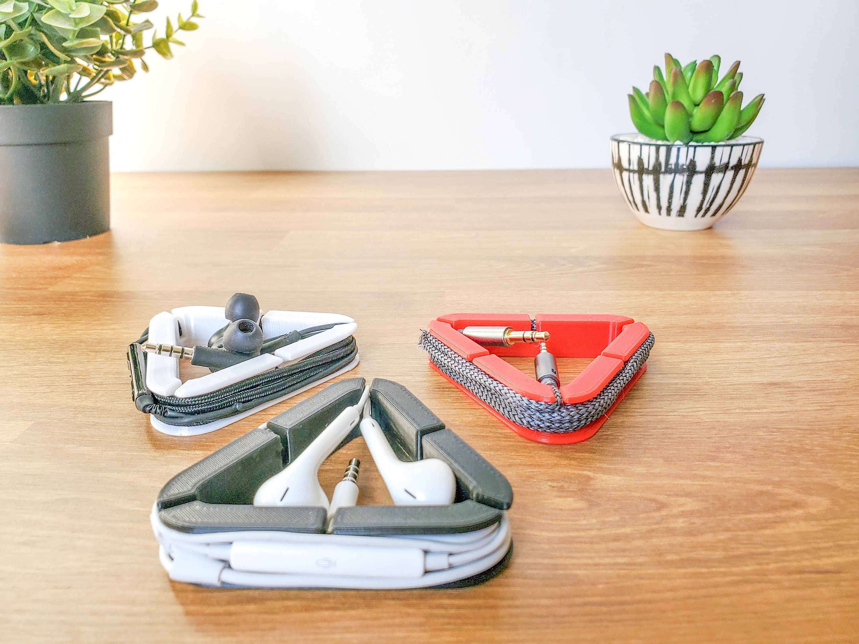 Headphone and Cord Organizers. Perfect for Wrapping Earbuds and Cables. - Picture 10 of 243