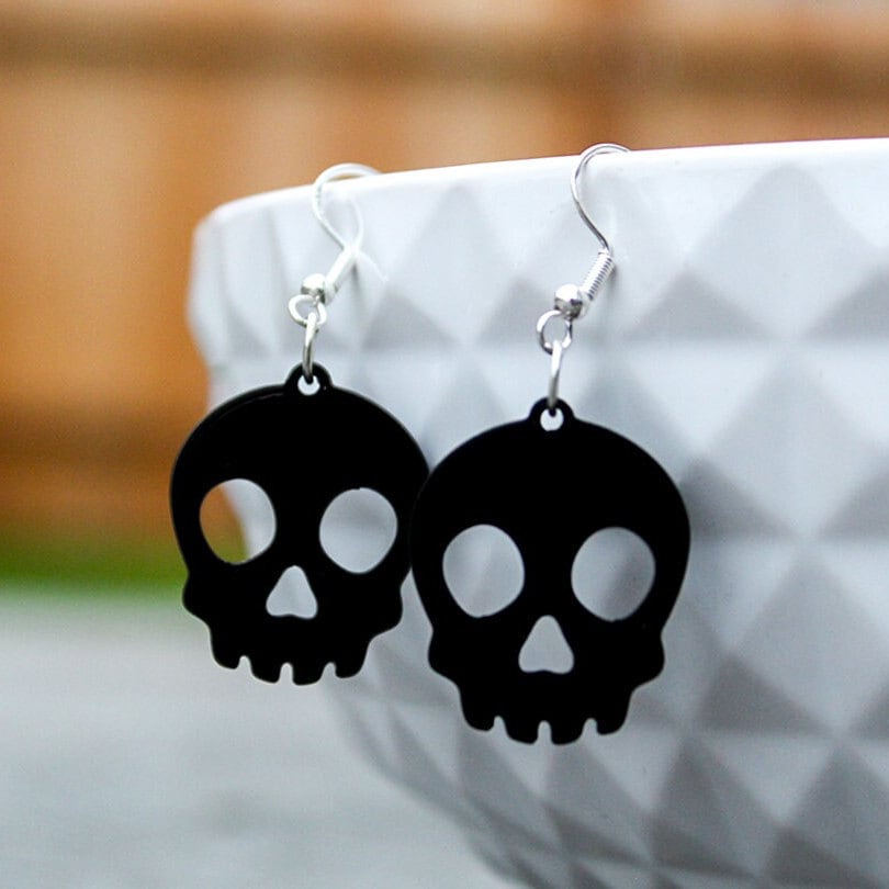 Pendientes de cráneo, pendientes colgantes de Halloween, pendientes, cráneo espeluznante/lindo - Imagen 11 de 270