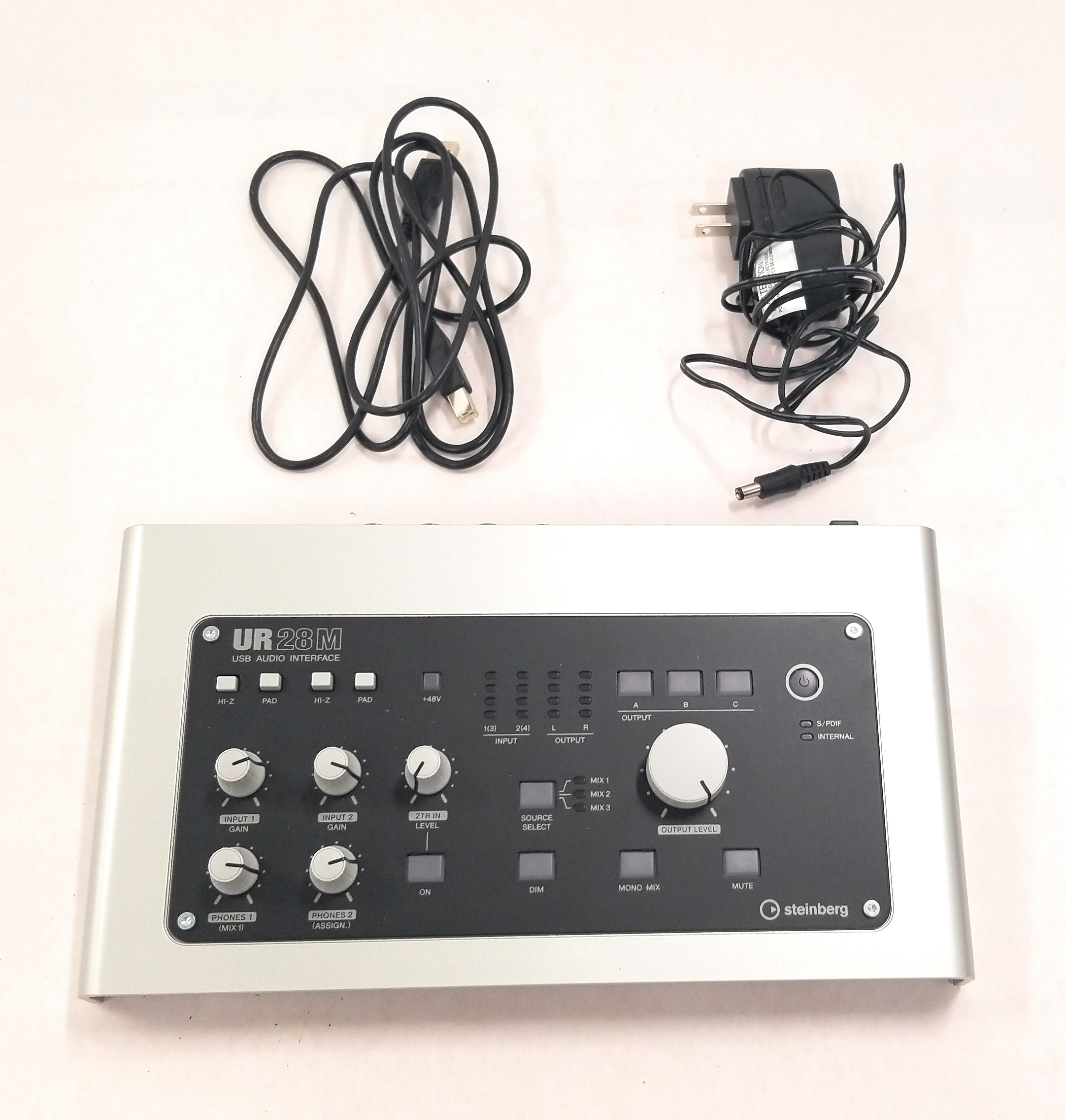 DTM・DAW yamaha UR28M Steinberg UR28M Audio/MIDI Interface