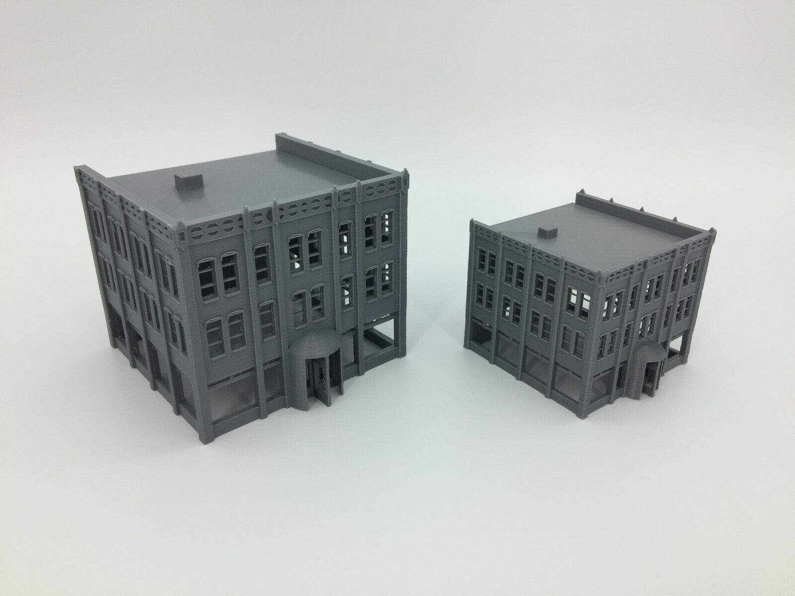 thumbnail image 2 of 20th Century Multi-Floor Hotel / Office Building – Z Scale 1:220 – Model Scenery World USA 2 of 4