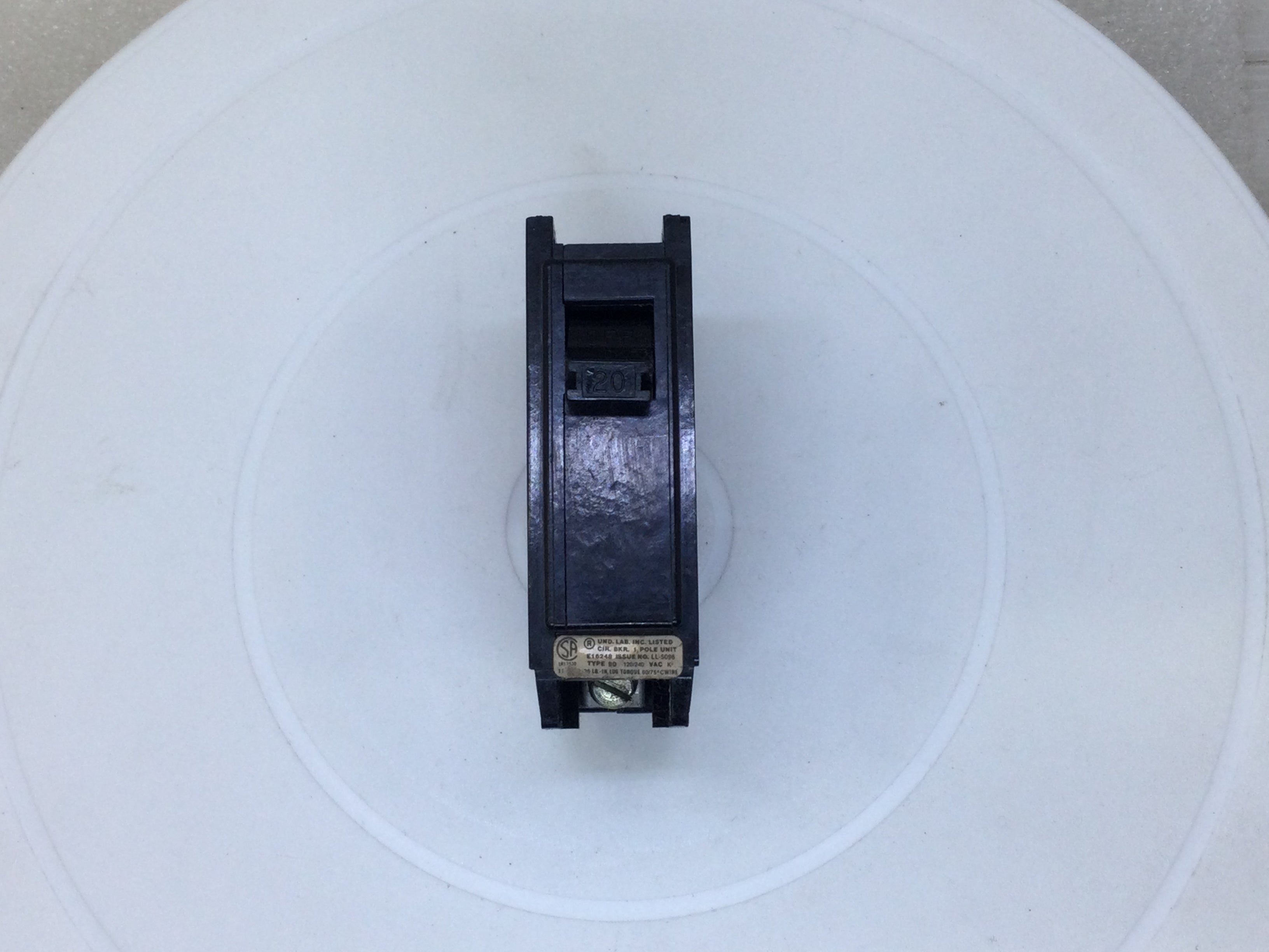 Interruptor de circuito atornillado GTE/Challenger BQ1C020 20 amperios 1 polo 120/240 VCA tipo BQ - Imagen 11 de 12