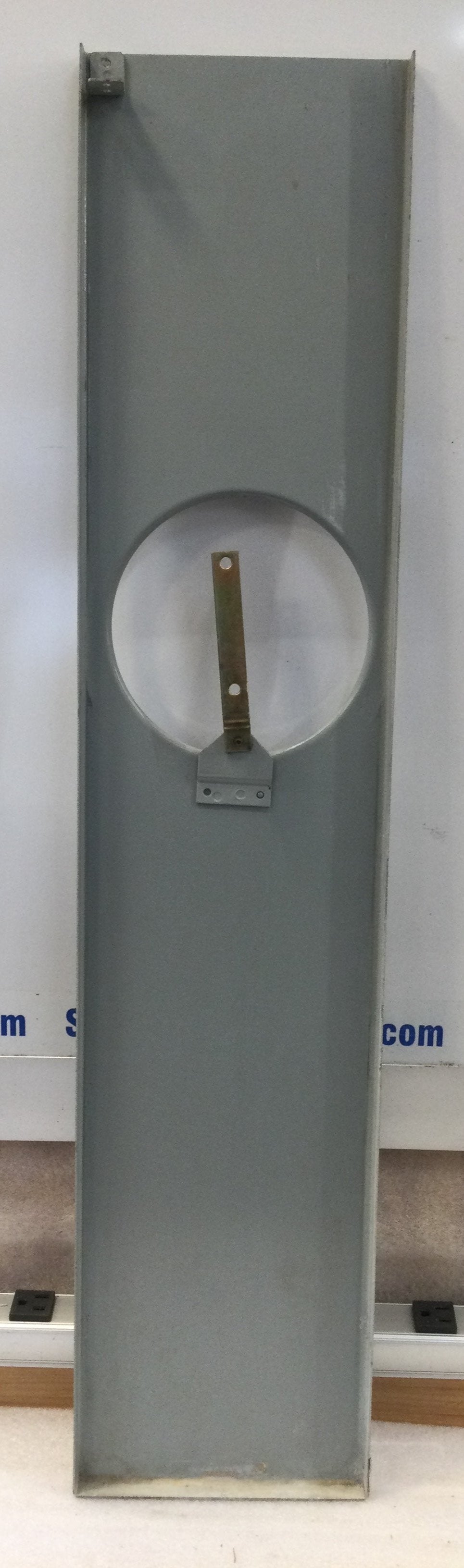 ITE/Siemens MC0816MB1150TH 200 Amp 120/240V Panel Cover 34" x 6 3/4" - Bild 11 von 13