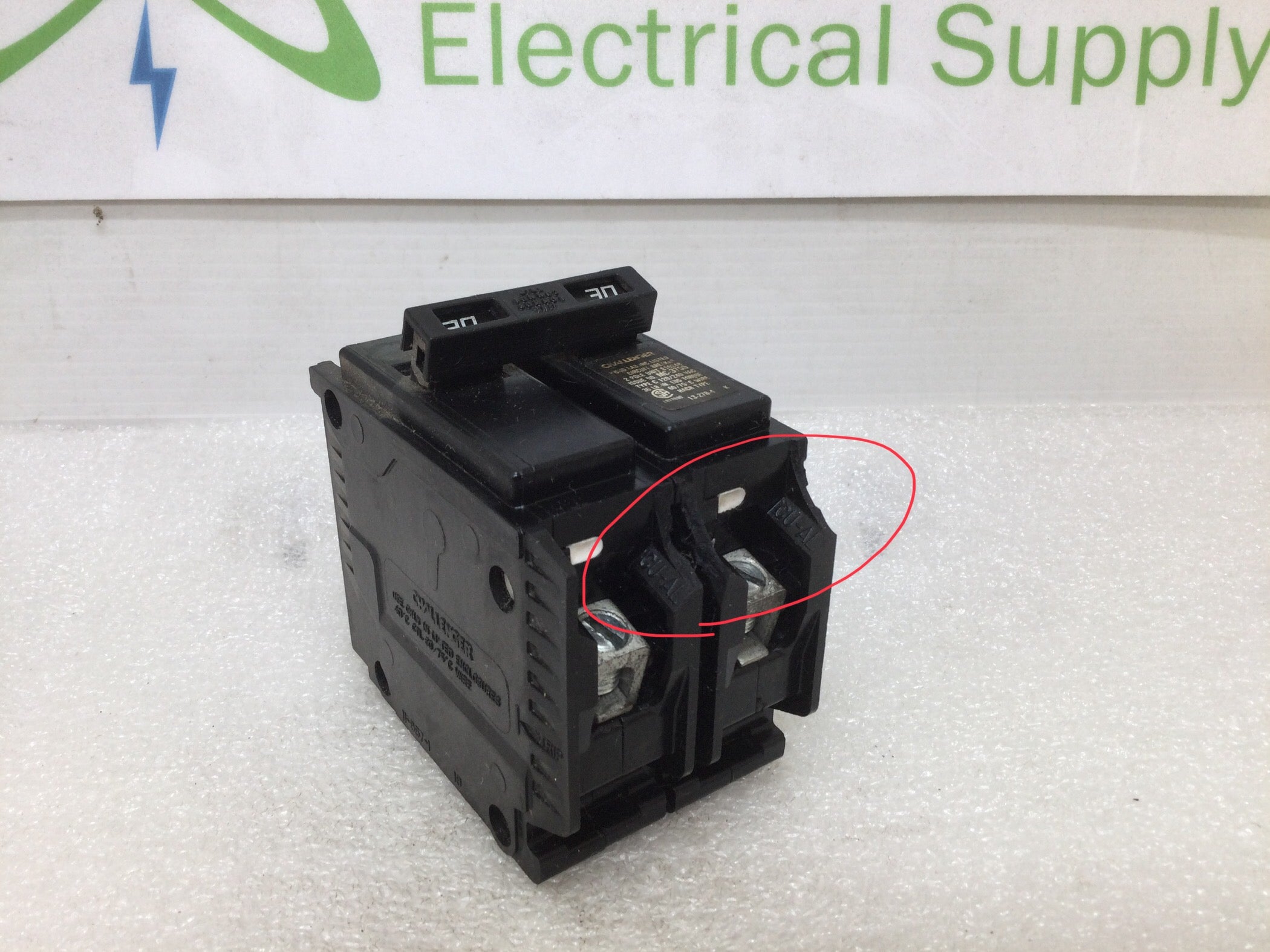 Disyuntor Challenger C230 30 Amp 2 polos 120/240V - Imagen 13 de 14