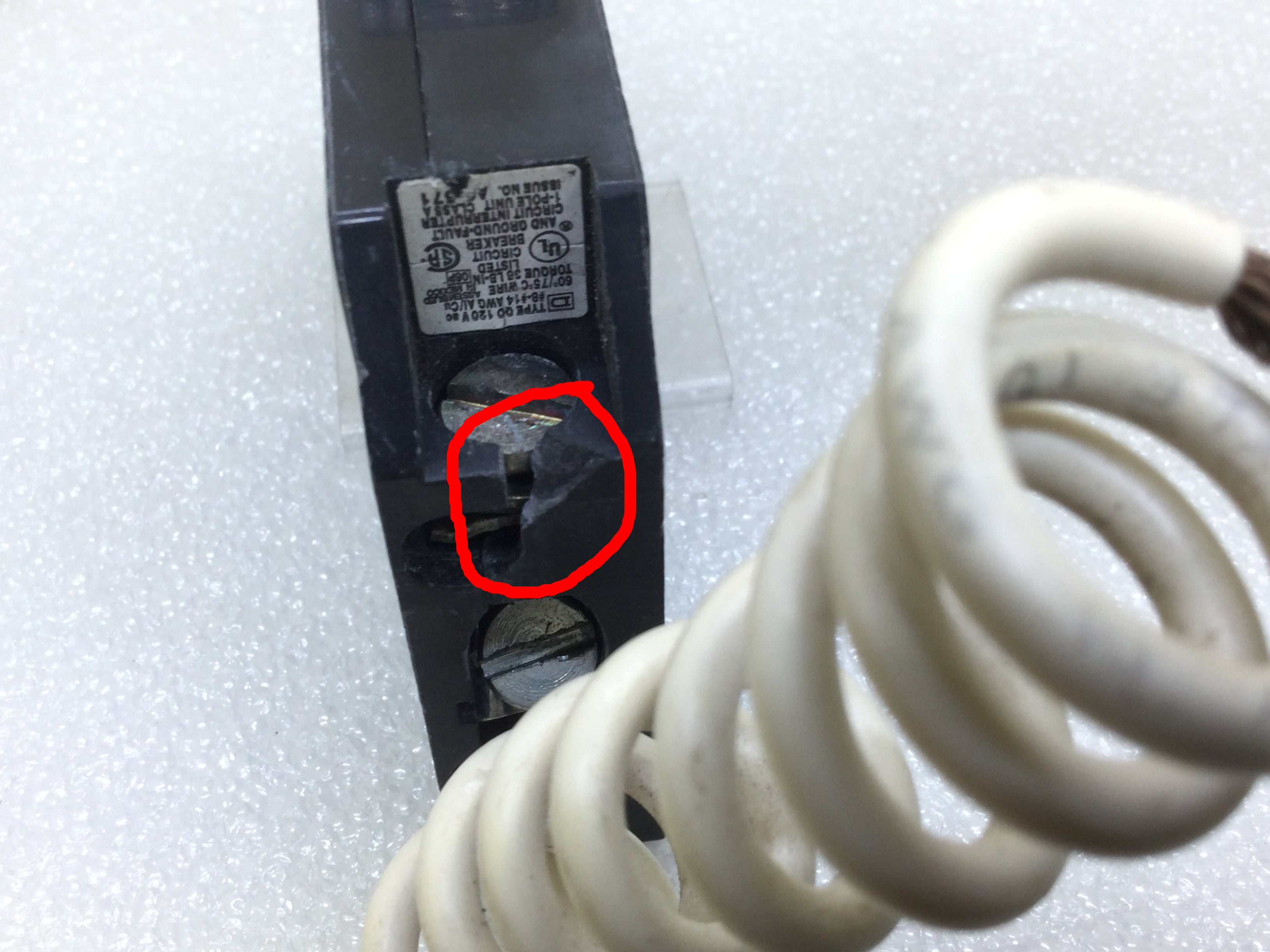 Square D QO120GFI 20 Amp 1 Pole 120V GFCI Circuit Breaker – Cosmetic Flaw