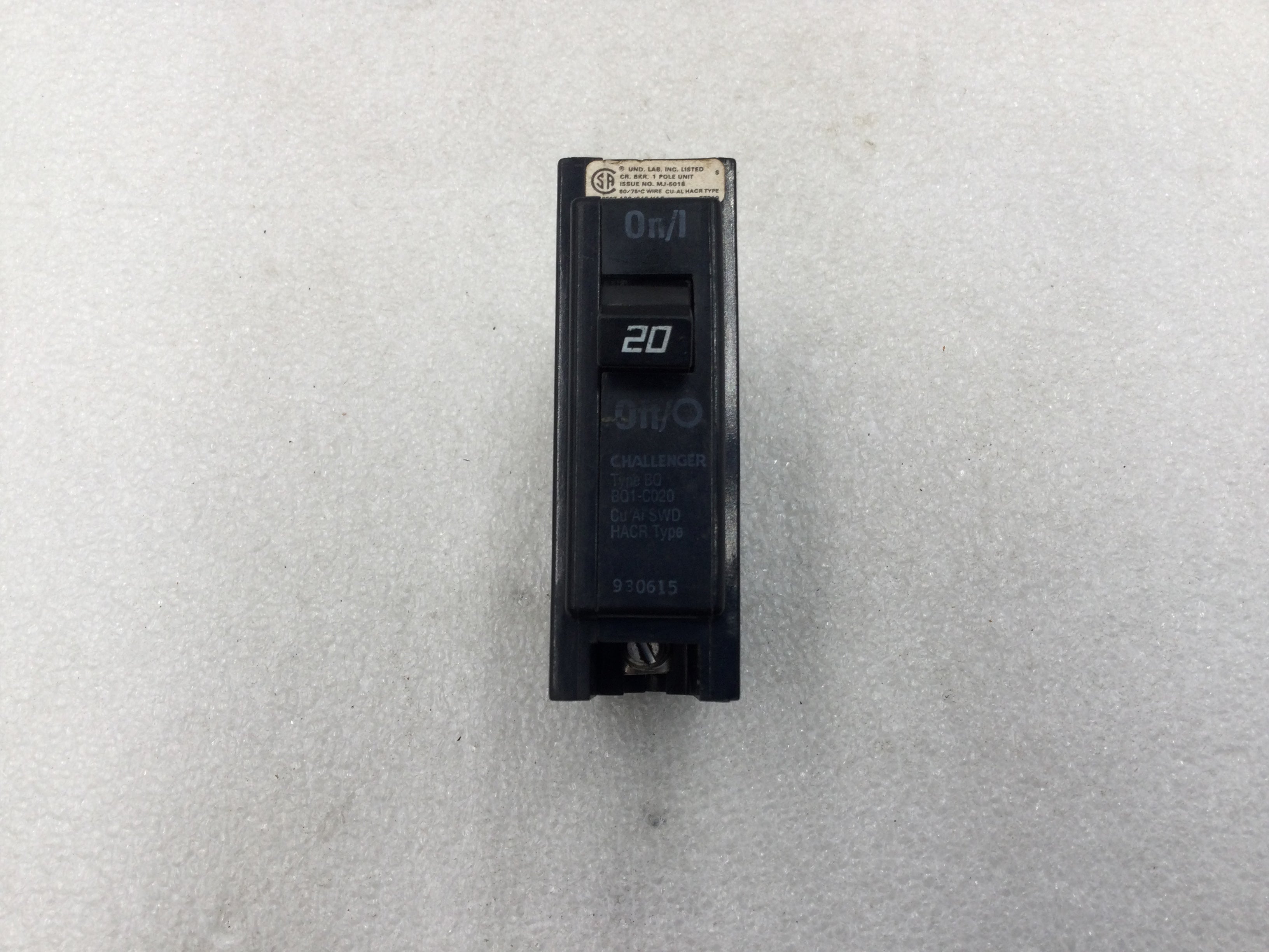 Interruptor de circuito atornillado GTE/Challenger BQ1C020 20 amperios 1 polo 120/240 VCA tipo BQ - Imagen 12 de 12