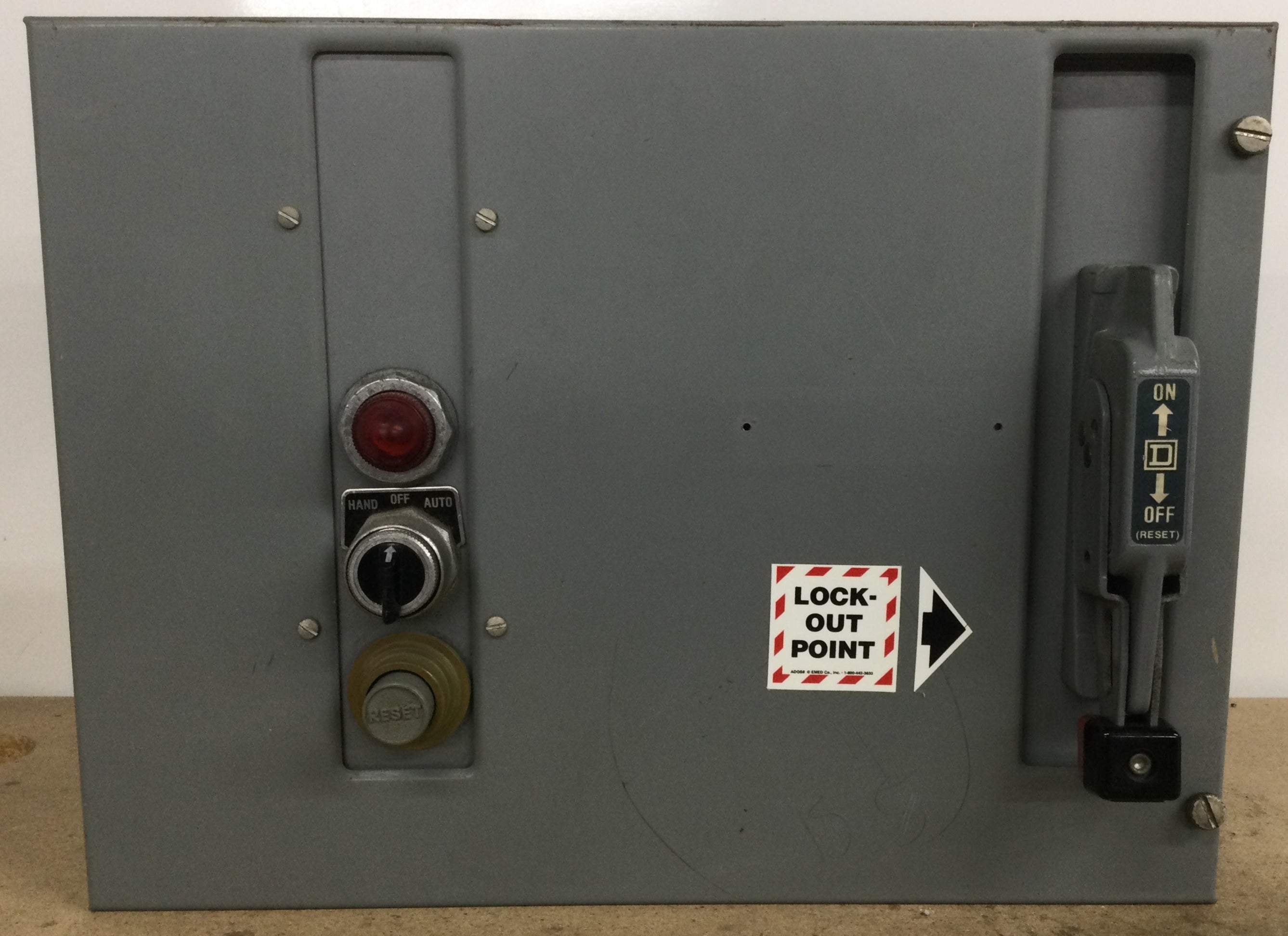 Sq D Model 4 mcc Nema size 1 starter class 8536 type s 8998 or 8999 HU100-3MC - Picture 13 of 14