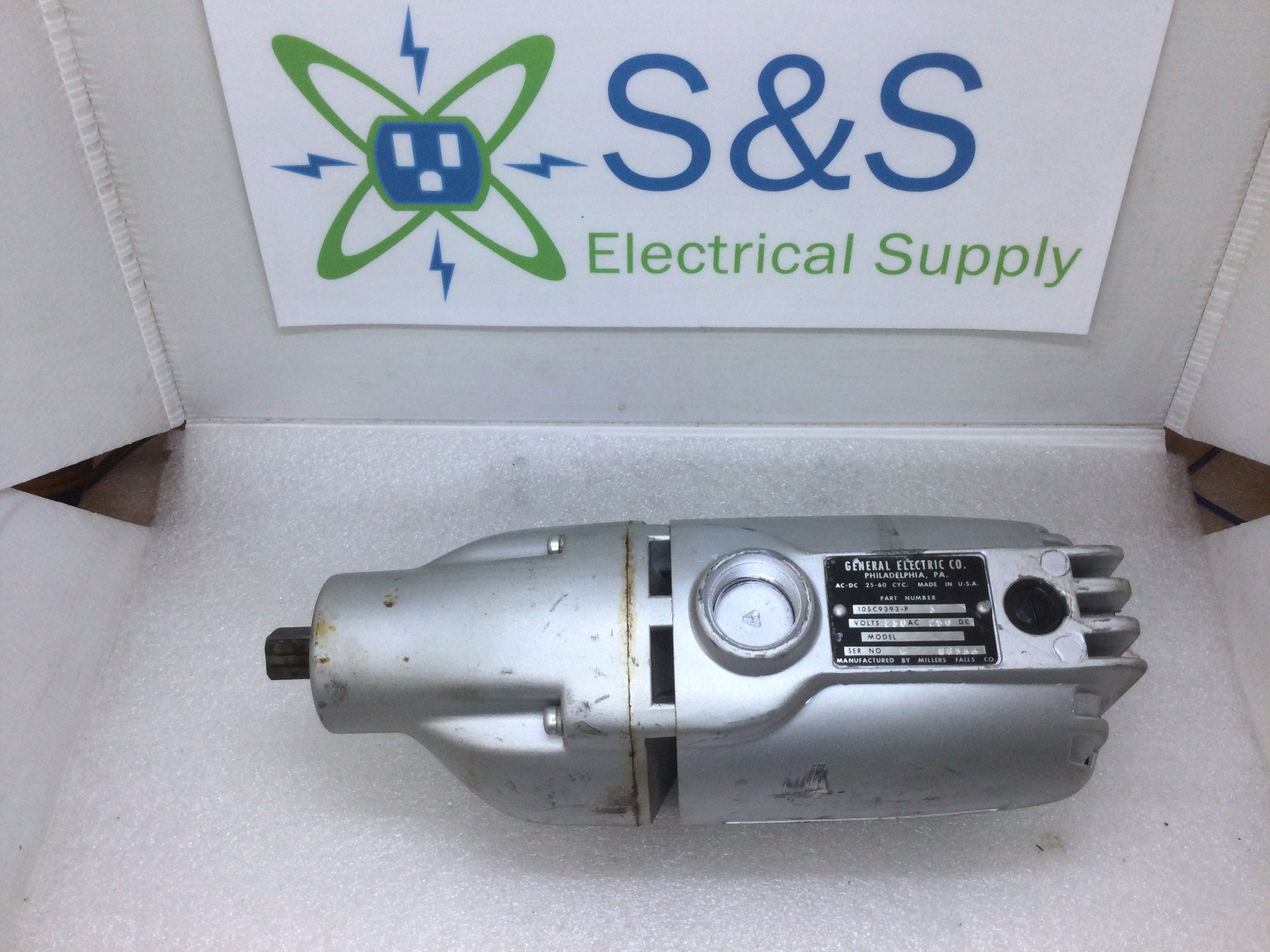 General Electric 105C9393-P Magna Blast Breaker Charging Motor 230V AC/DC - Picture 12 of 12