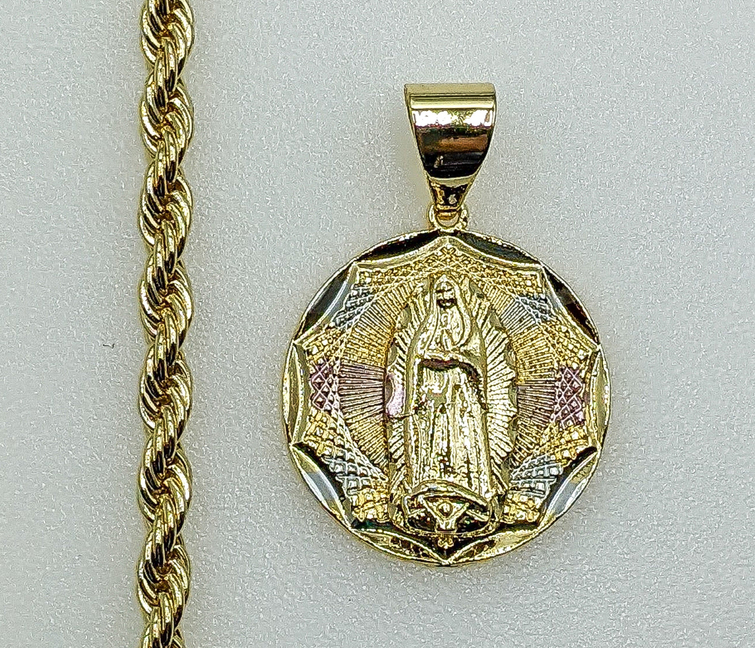 Virgen María Chapado en Oro Colgante 4mm Cadena Collar Joyería Oro Virgen Guadalupe - Imagen 7 de 7