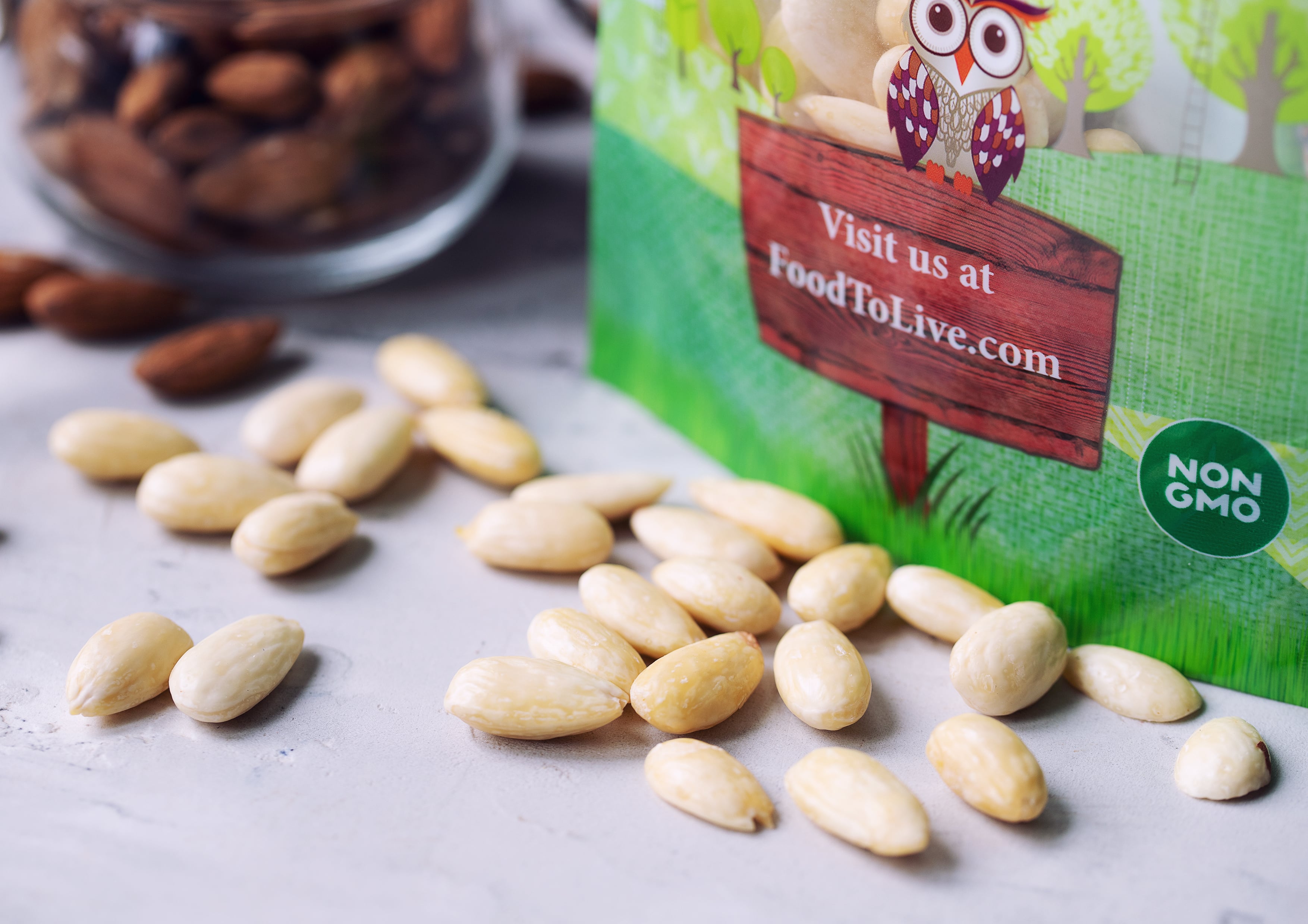 Organic Blanched Almonds - Non-GMO, Kosher, Vegan - by Food To Live - Produktbild 3