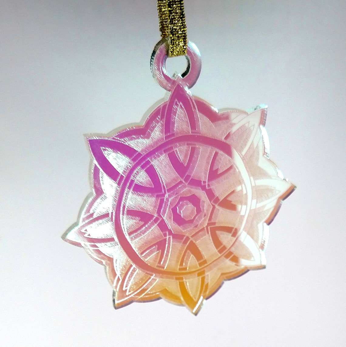 Celtic Snowflake Ornament - Yule Pagan Christmas Decor Decoration Gift - Picture 4 of 4