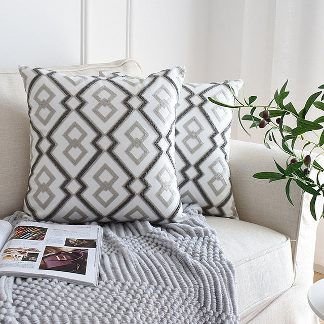 1 Piece Embroidered Geometric Cushion Cover - Picture 8 of 8