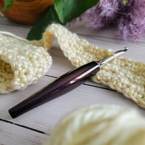 Furls Odyssey Crochet Hook AMETHYST with Nickel, DISCONTINUED/RARE - Picture 4 of 27