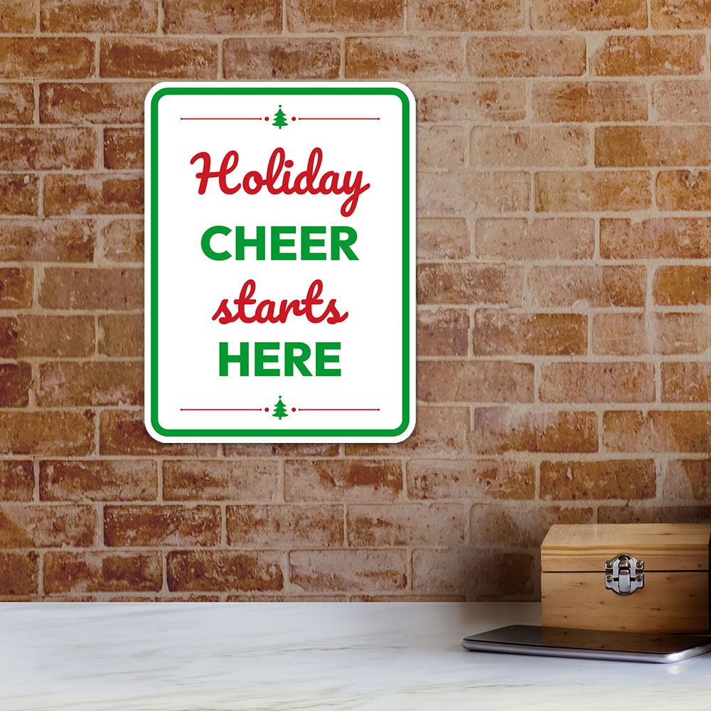 Portrait Round Plus Holiday Cheer Starts Here Wall or Door Sign - Produktbild 4