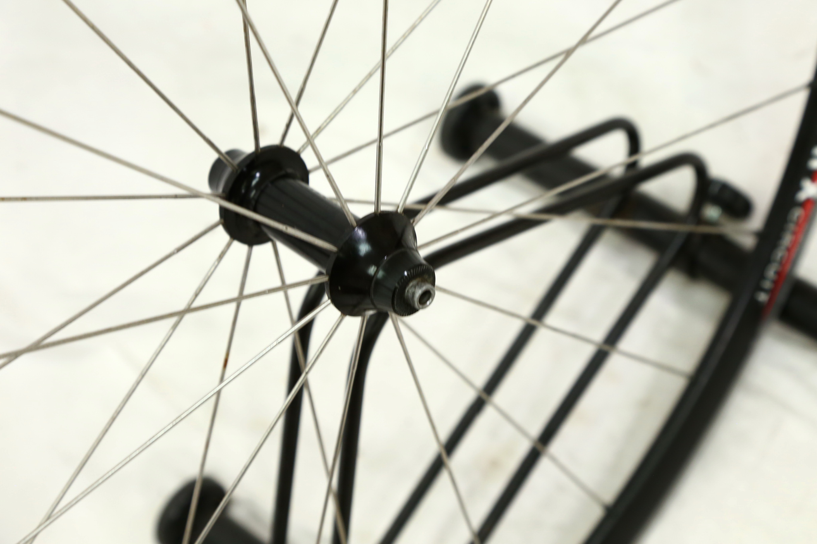 Velomax Circuit 700c Road Wheelset 10 Speed Aluminum Clincher Rim Brake