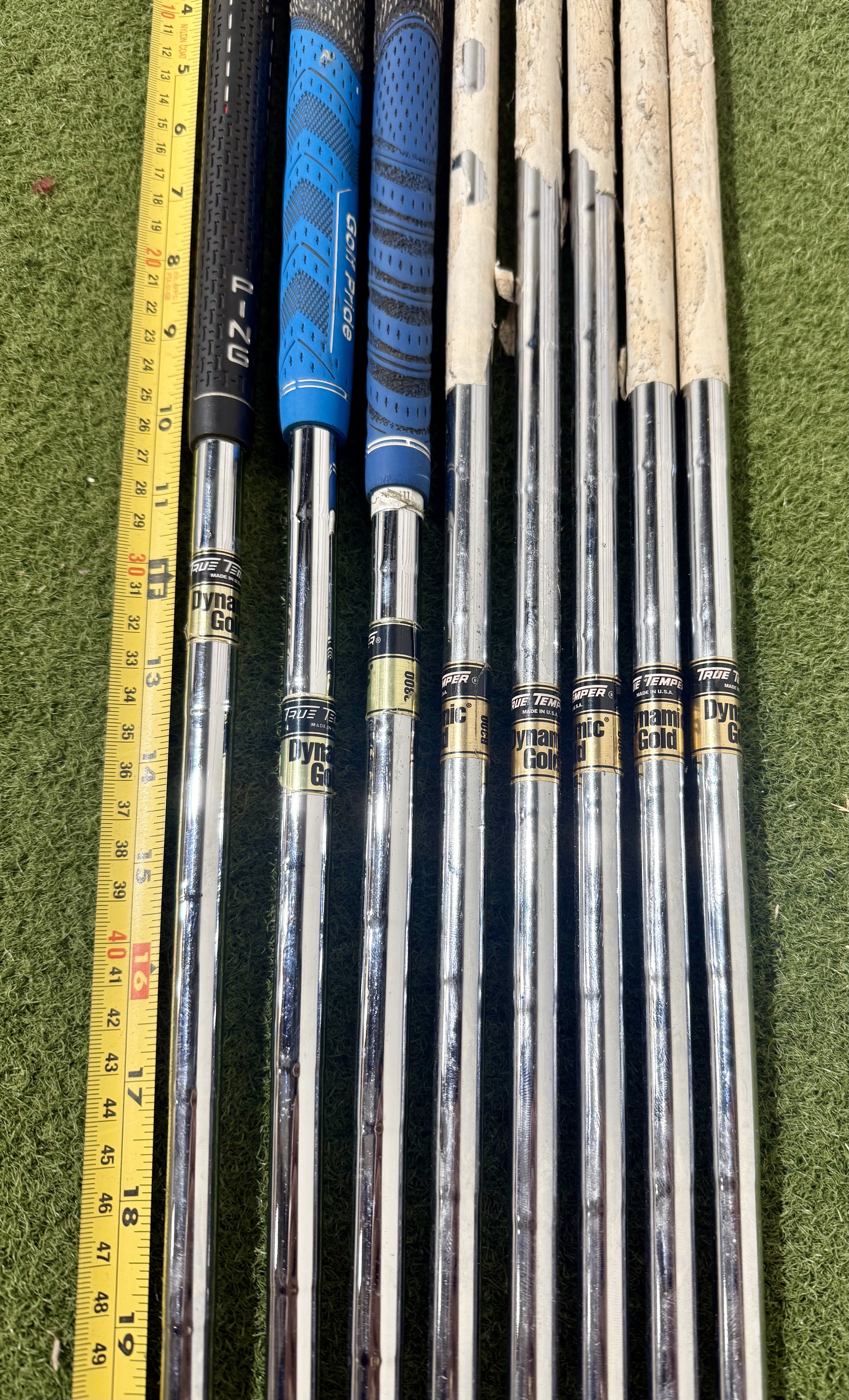 Wholesale Lot of 8 Golf Shafts - True Temper - Dynamic Gold R300  display picture 1