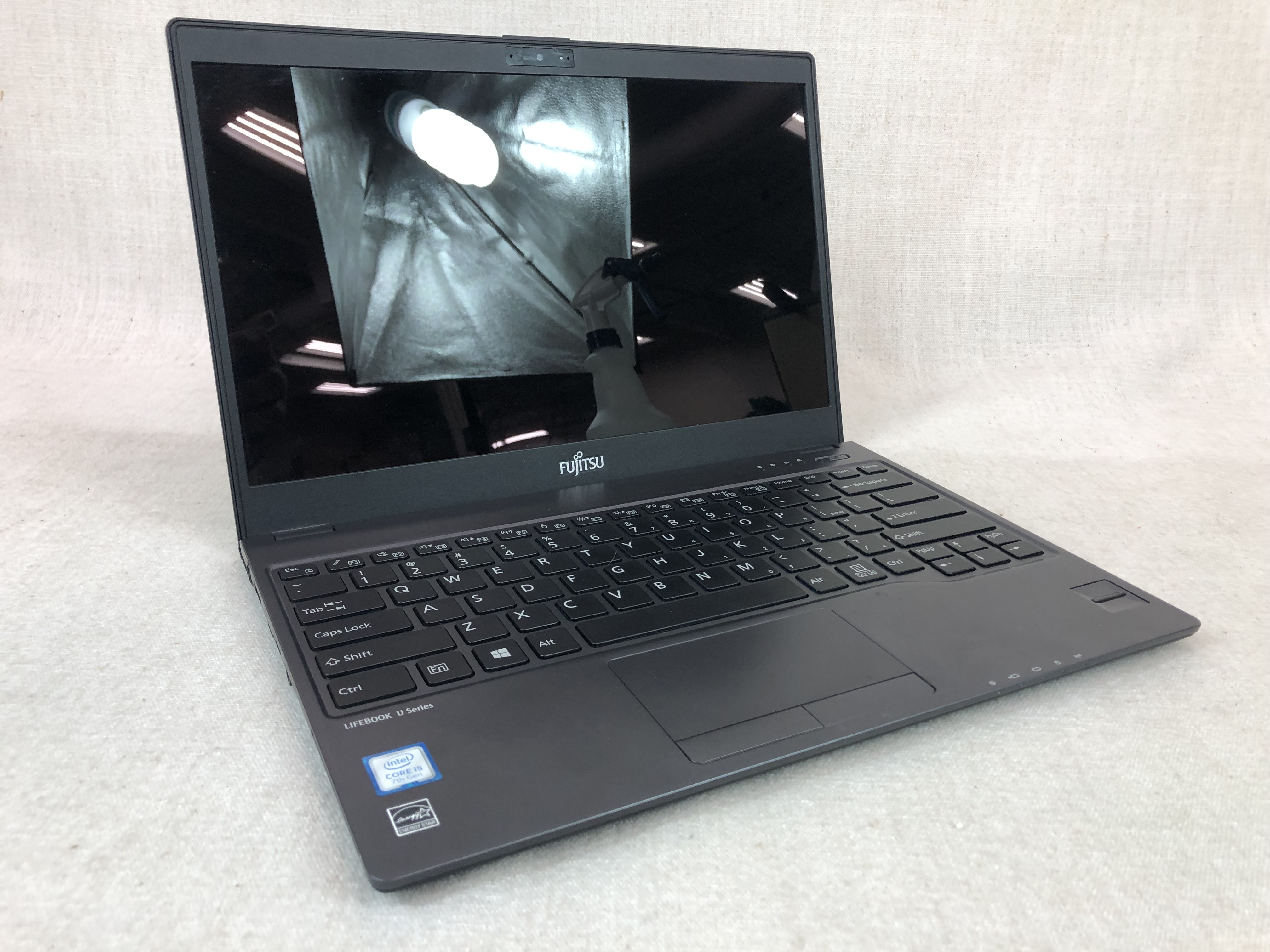 Fujitsu Lifebook U937 13.3” i5-7300U, 8GB/256GB, Touch